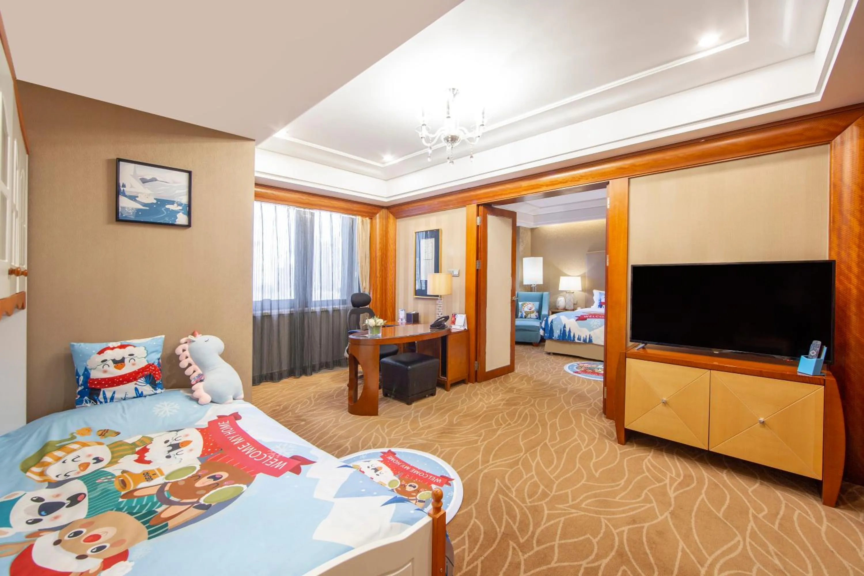 Photo of the whole room, Bed in Sofitel Harbin