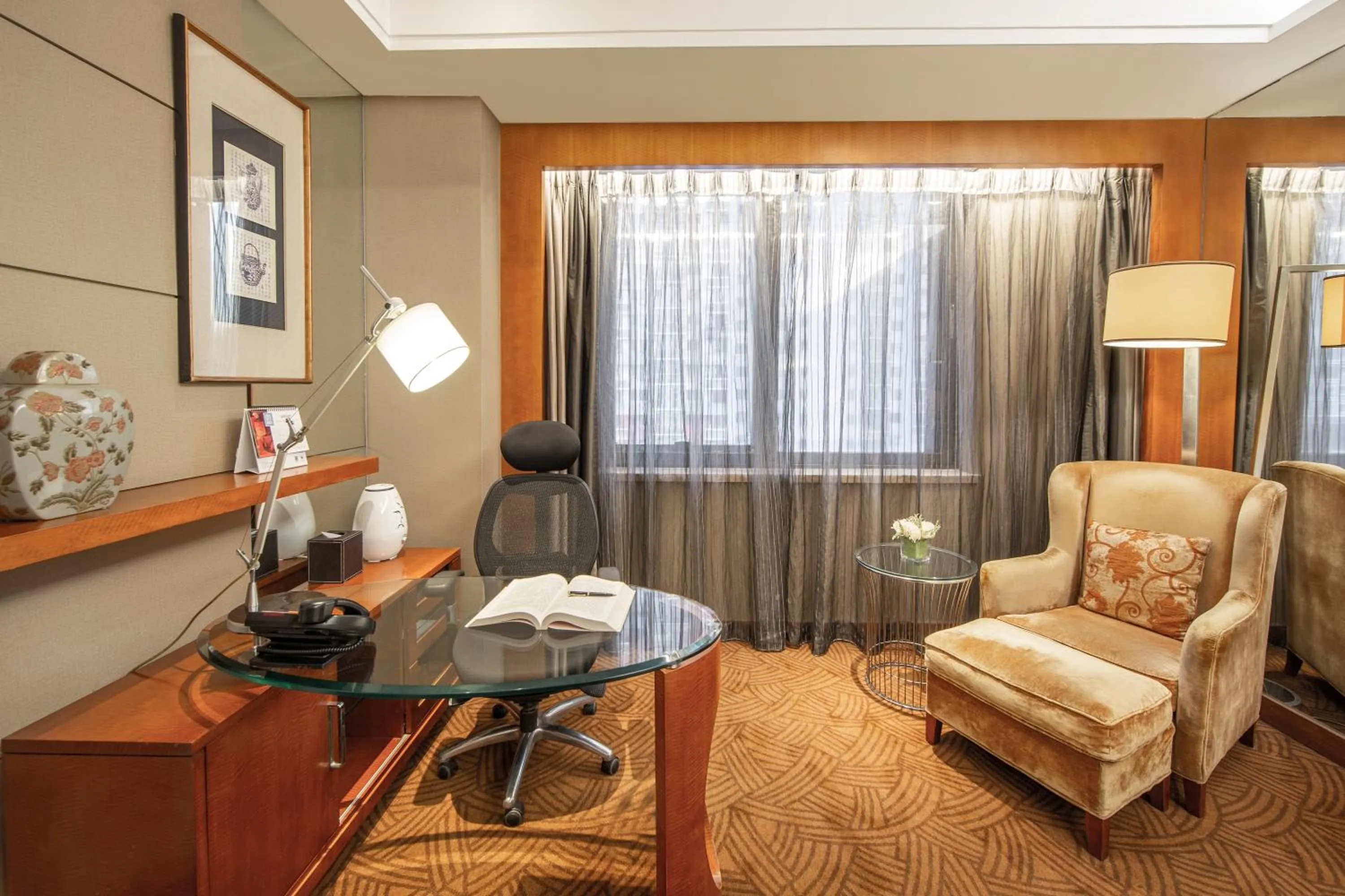 Photo of the whole room in Sofitel Harbin