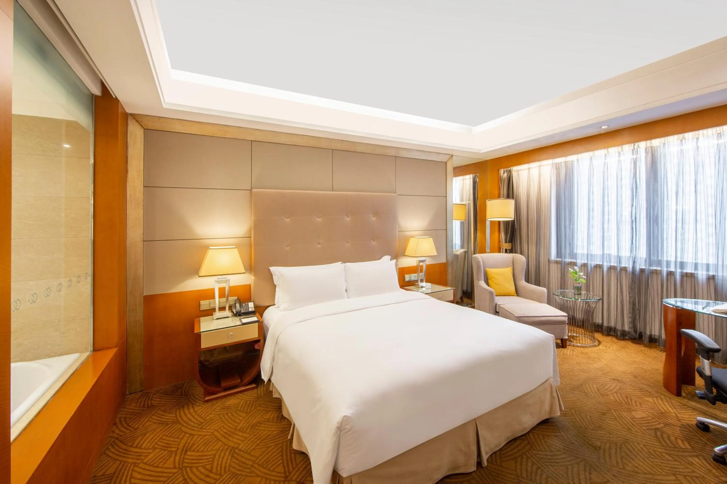 Photo of the whole room, Bed in Sofitel Harbin