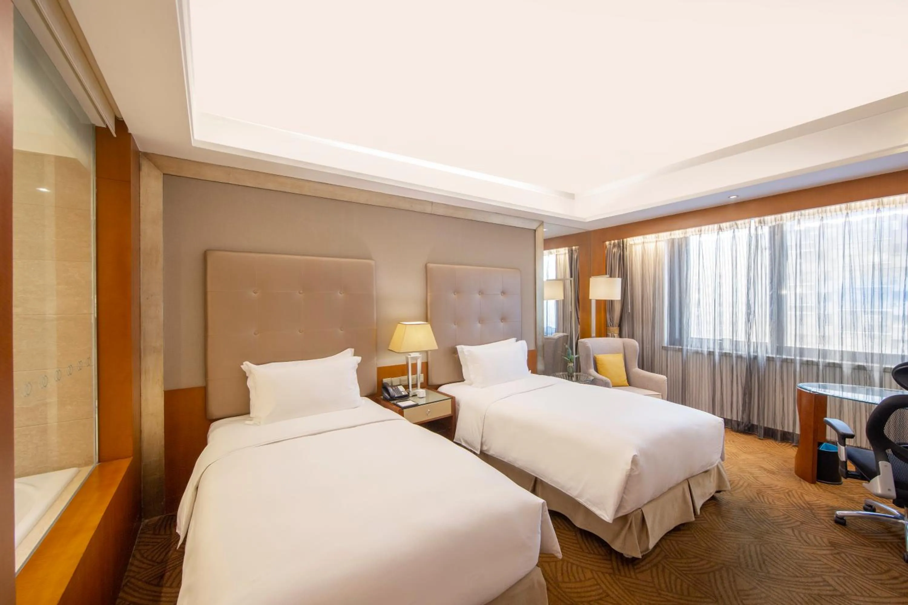 Photo of the whole room, Bed in Sofitel Harbin