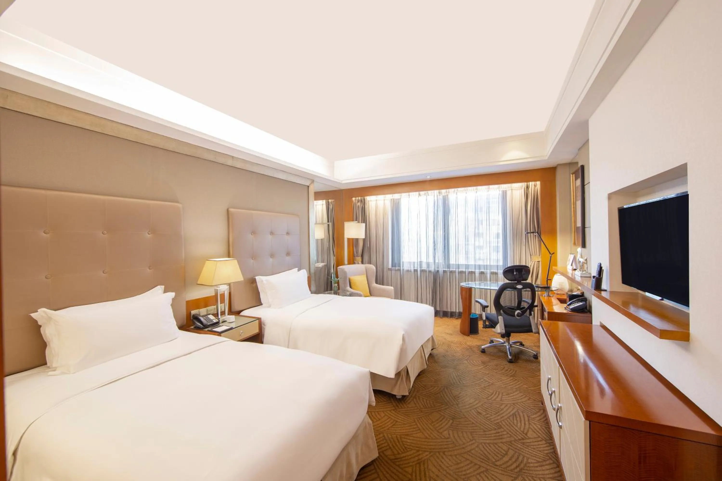 Photo of the whole room, Bed in Sofitel Harbin