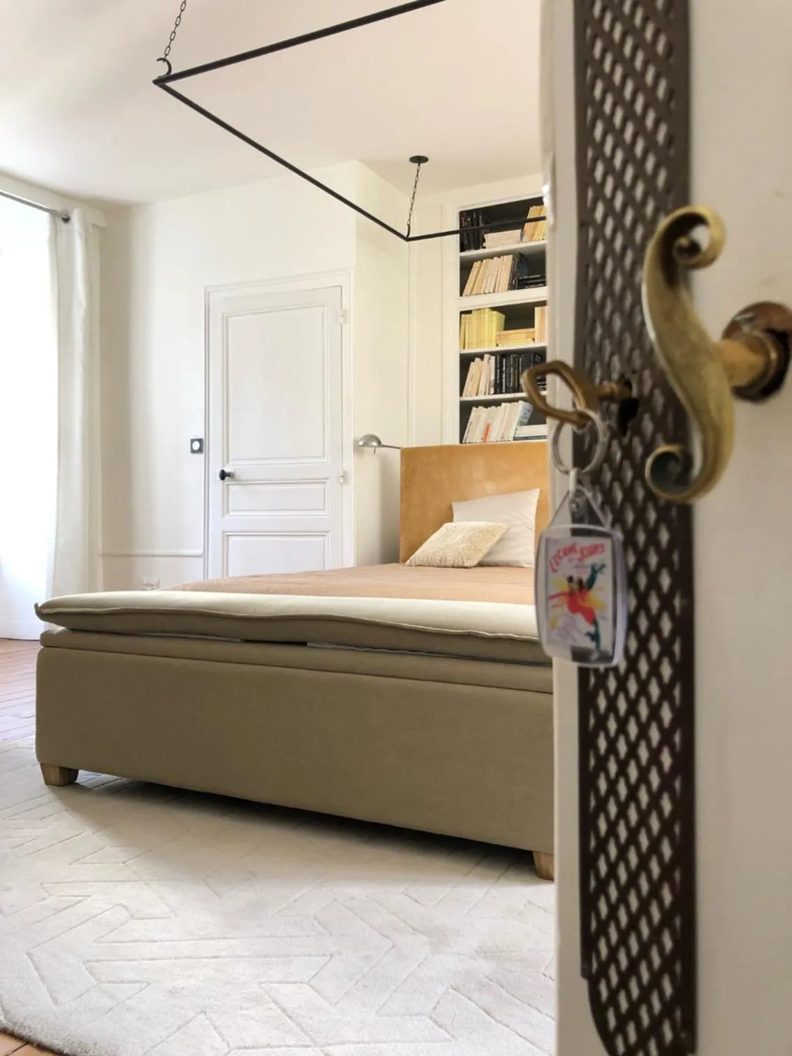 Bedroom, Bed in BULLES DE LOIRE