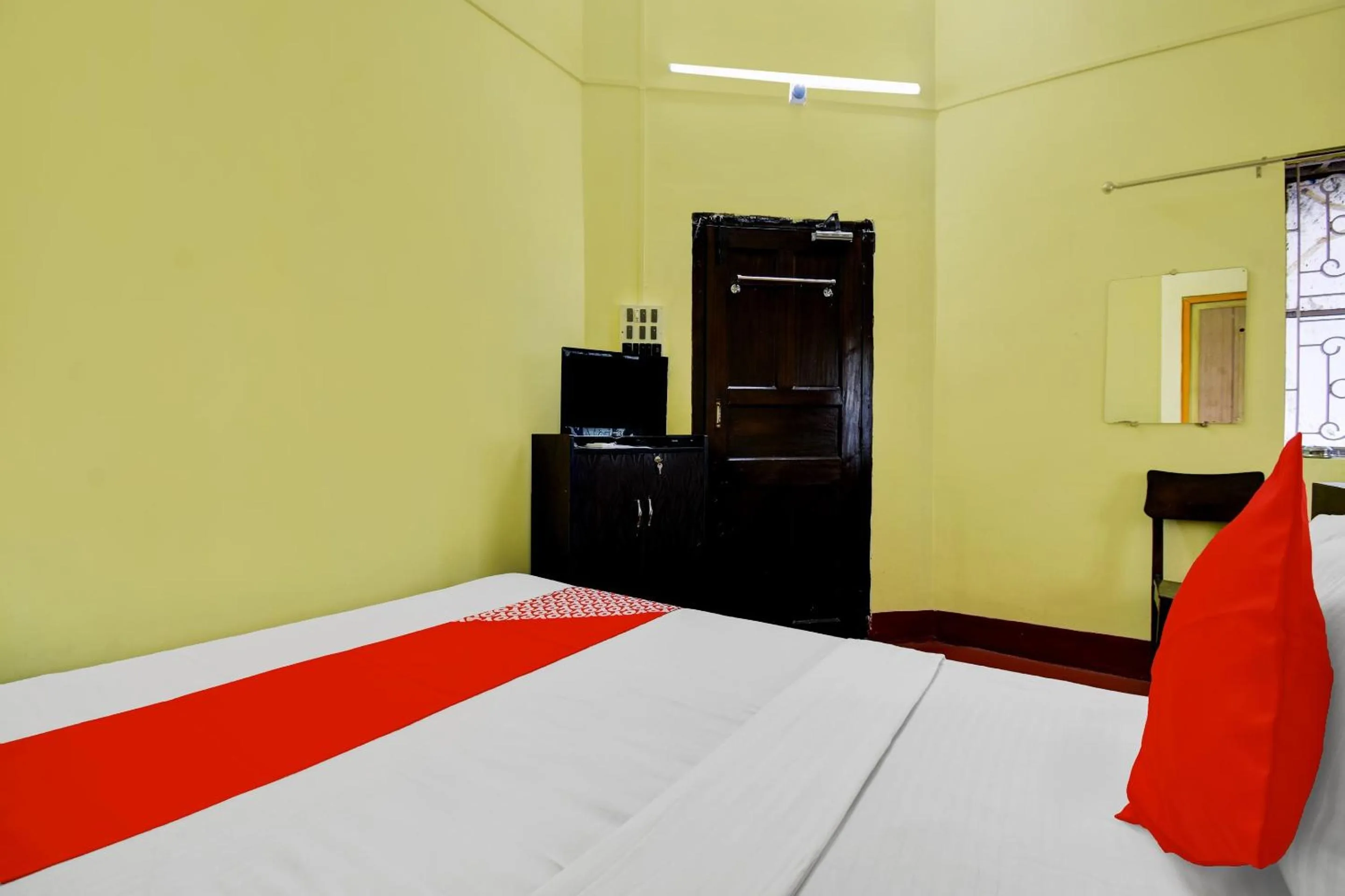 Bedroom, Bed in Hotel O Adorini Guest House