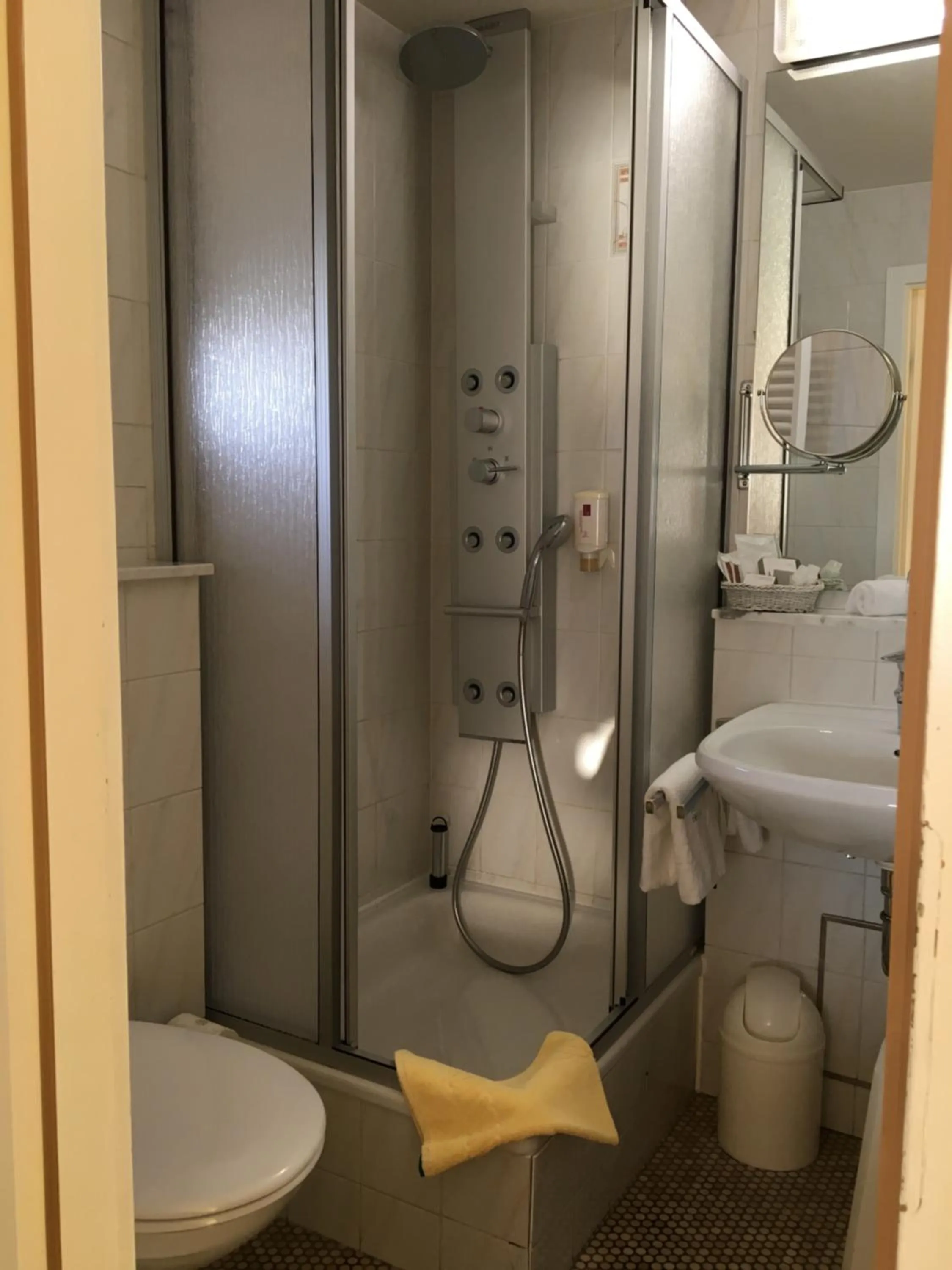 Bathroom in Seehotel OFF