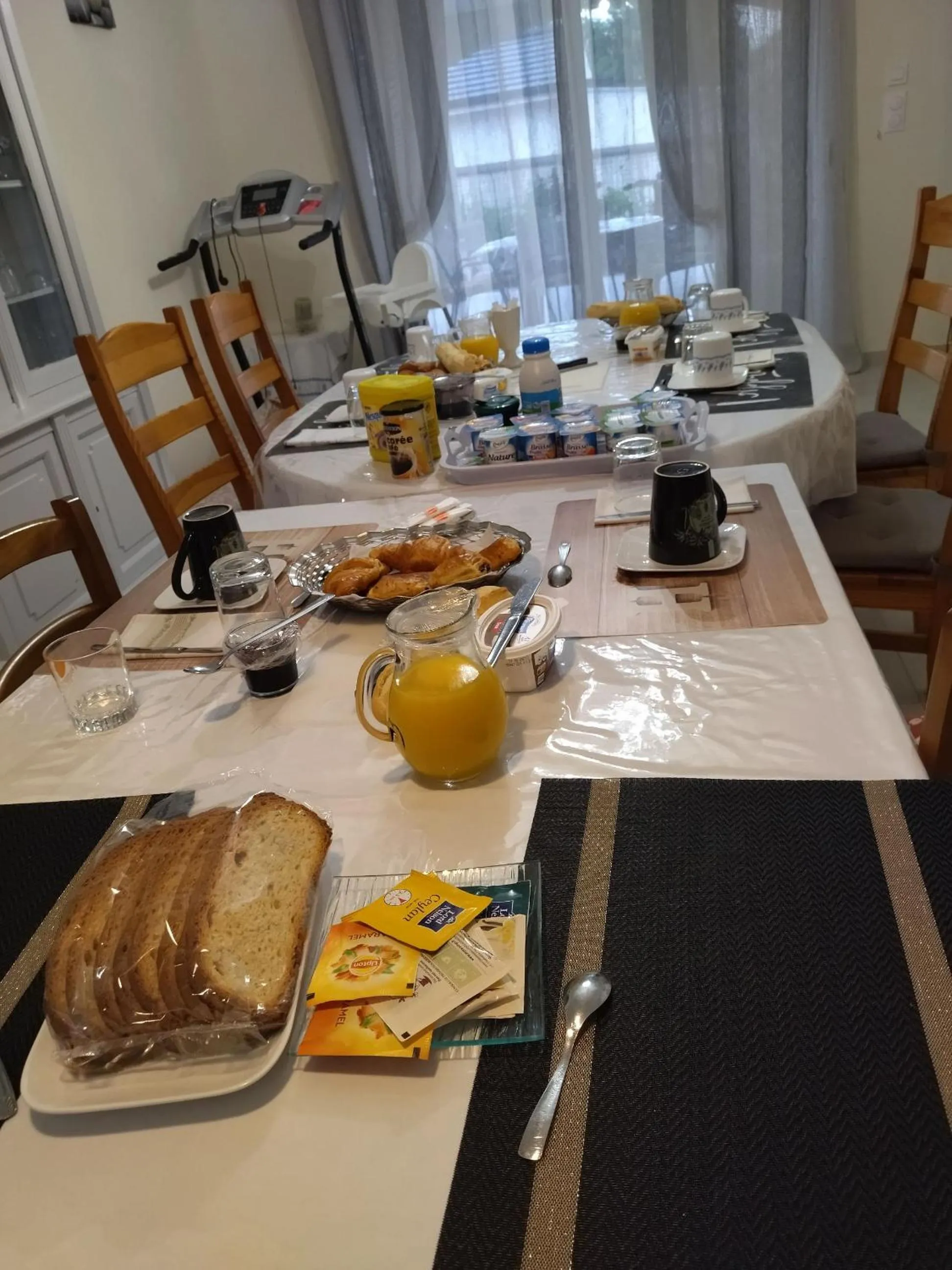 Dining area in Esprit Etape