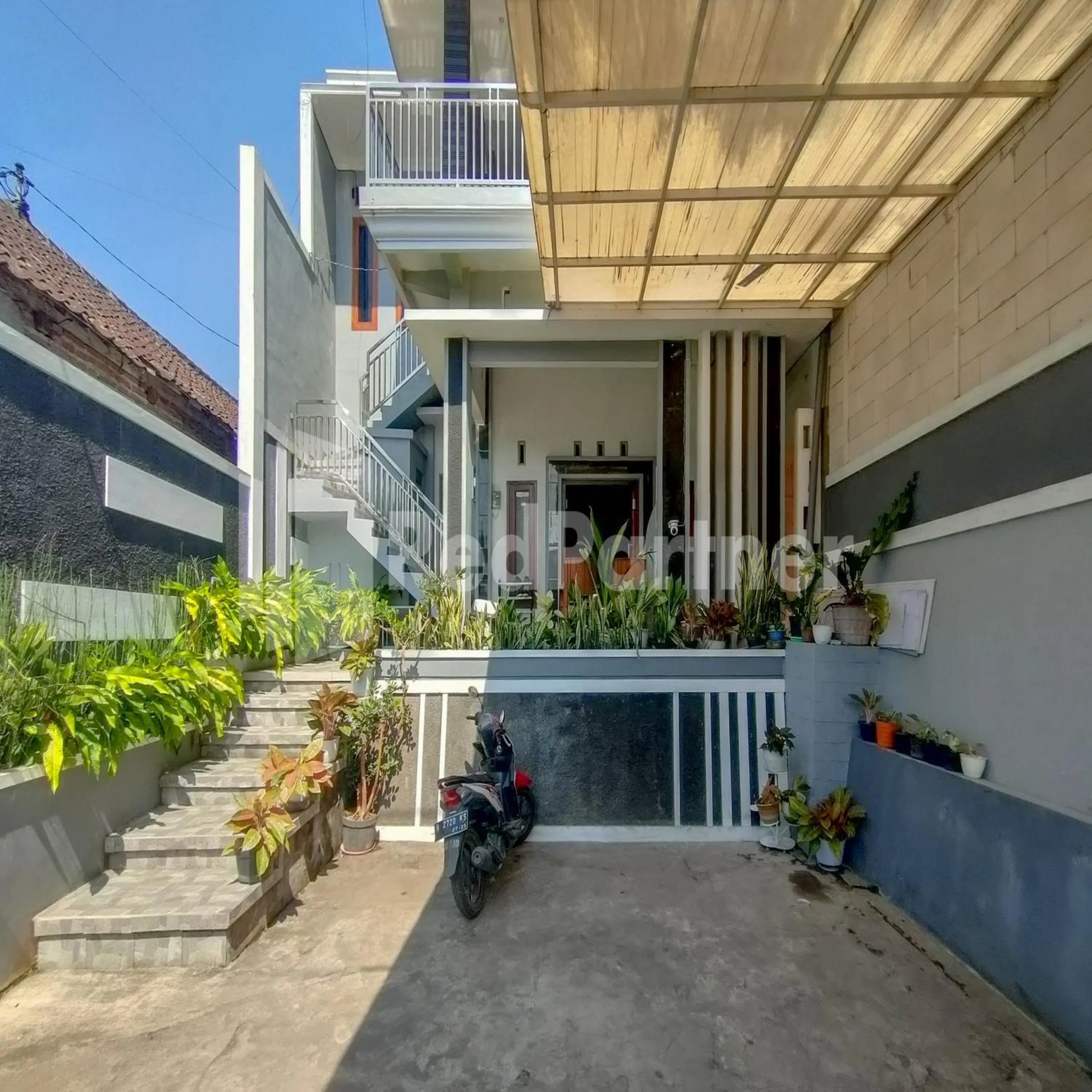 Facade/entrance in Villa Dua Dua RedPartner