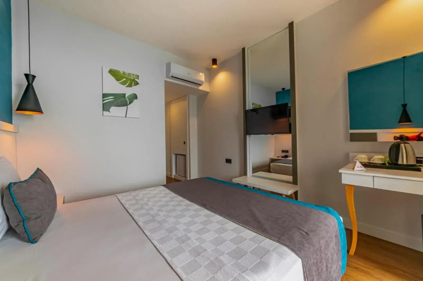 City view, Bed in Tema 242 Hotel City view, Bed in Tema 242 Hotel