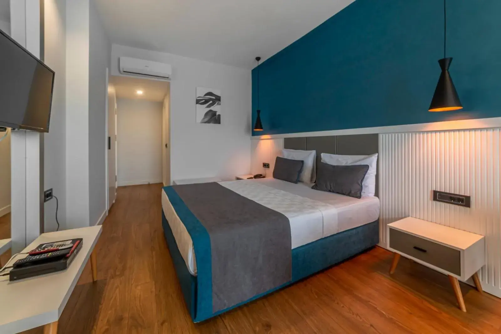 Sea view, Bed in Tema 242 Hotel Sea view, Bed in Tema 242 Hotel