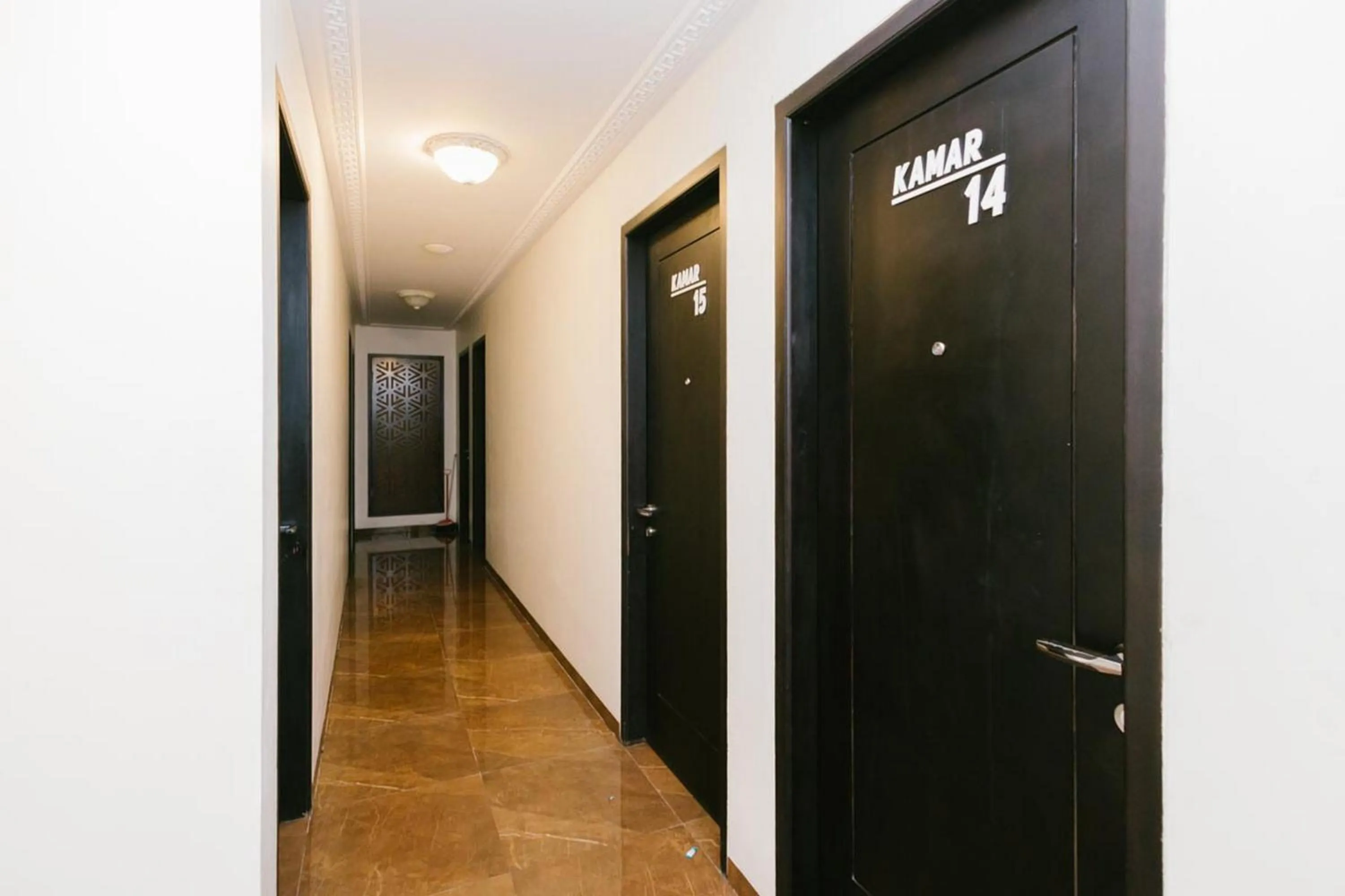 Property building in Urbanview Hotel Sultan Palace Malang by RedDoorz