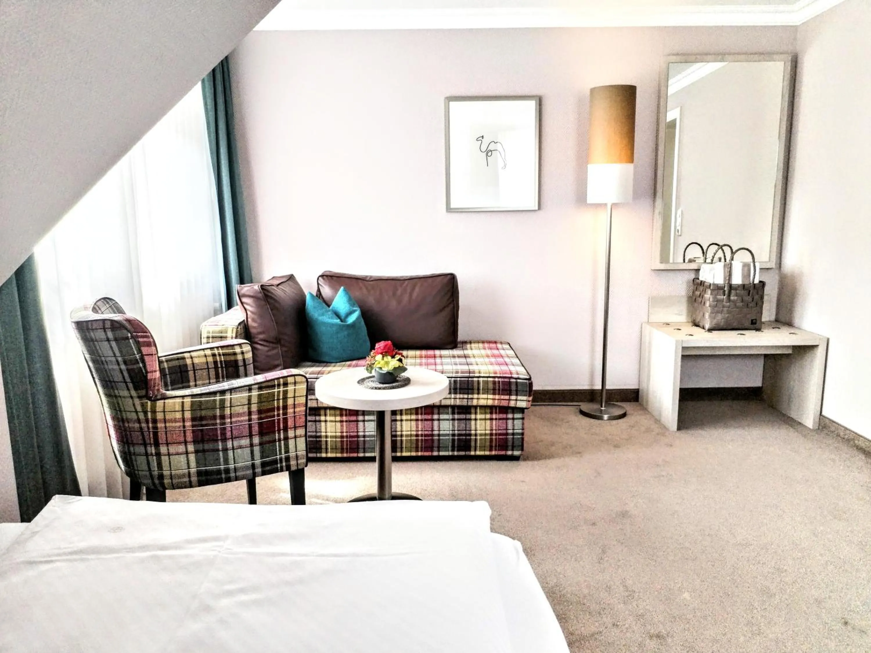 Photo of the whole room, Bed in Hotel Braunschweiger Hof