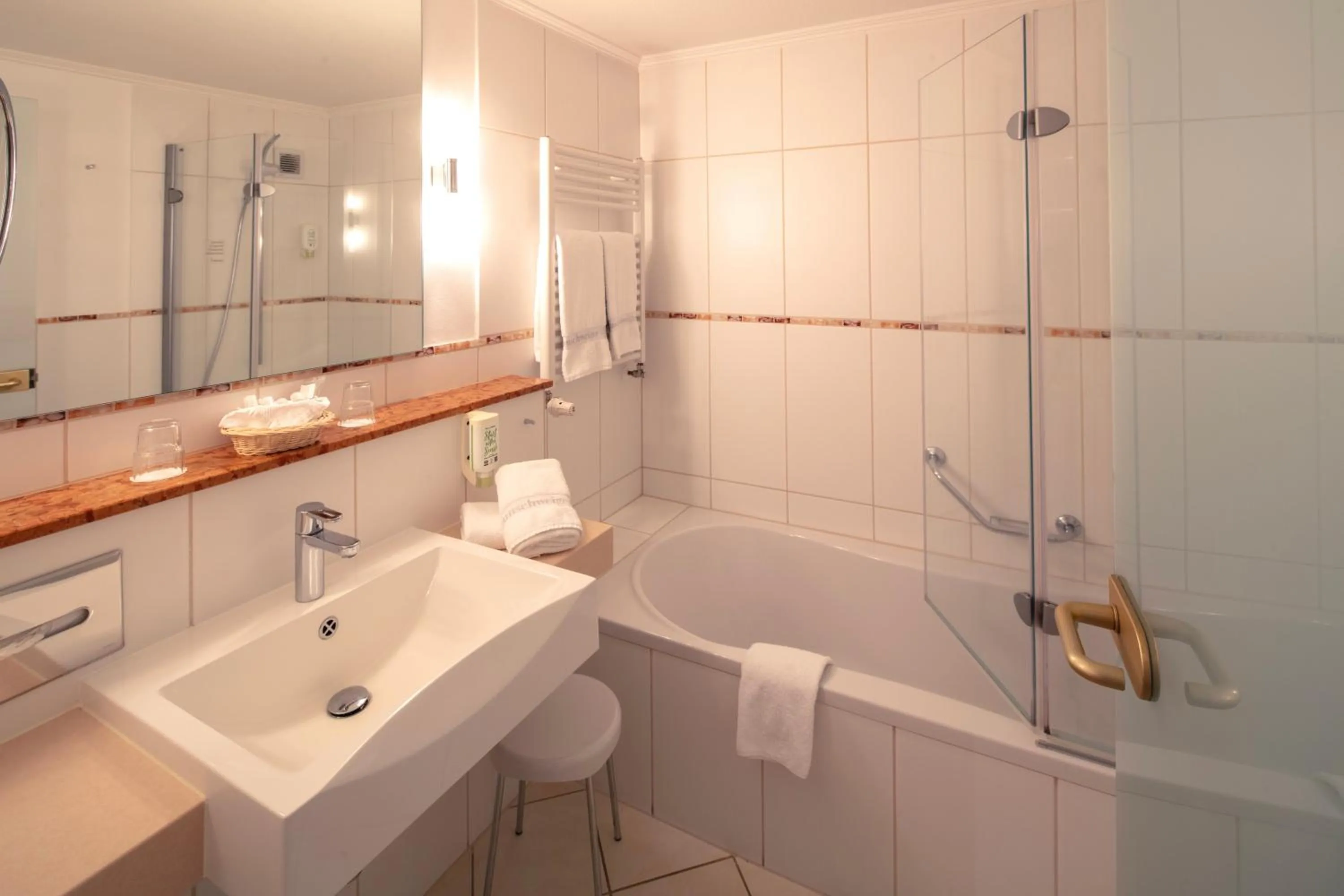 Bathroom in Hotel Braunschweiger Hof