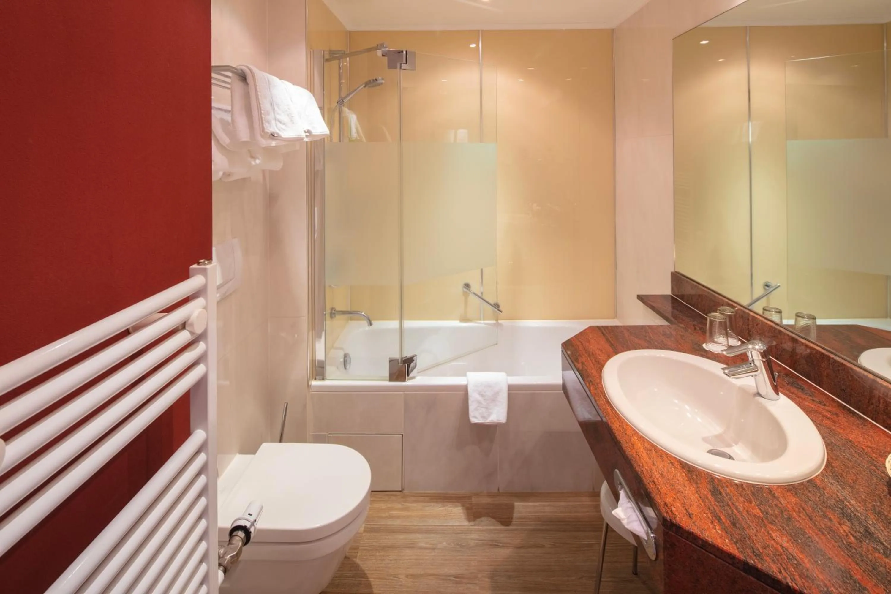 Bathroom in Hotel Braunschweiger Hof