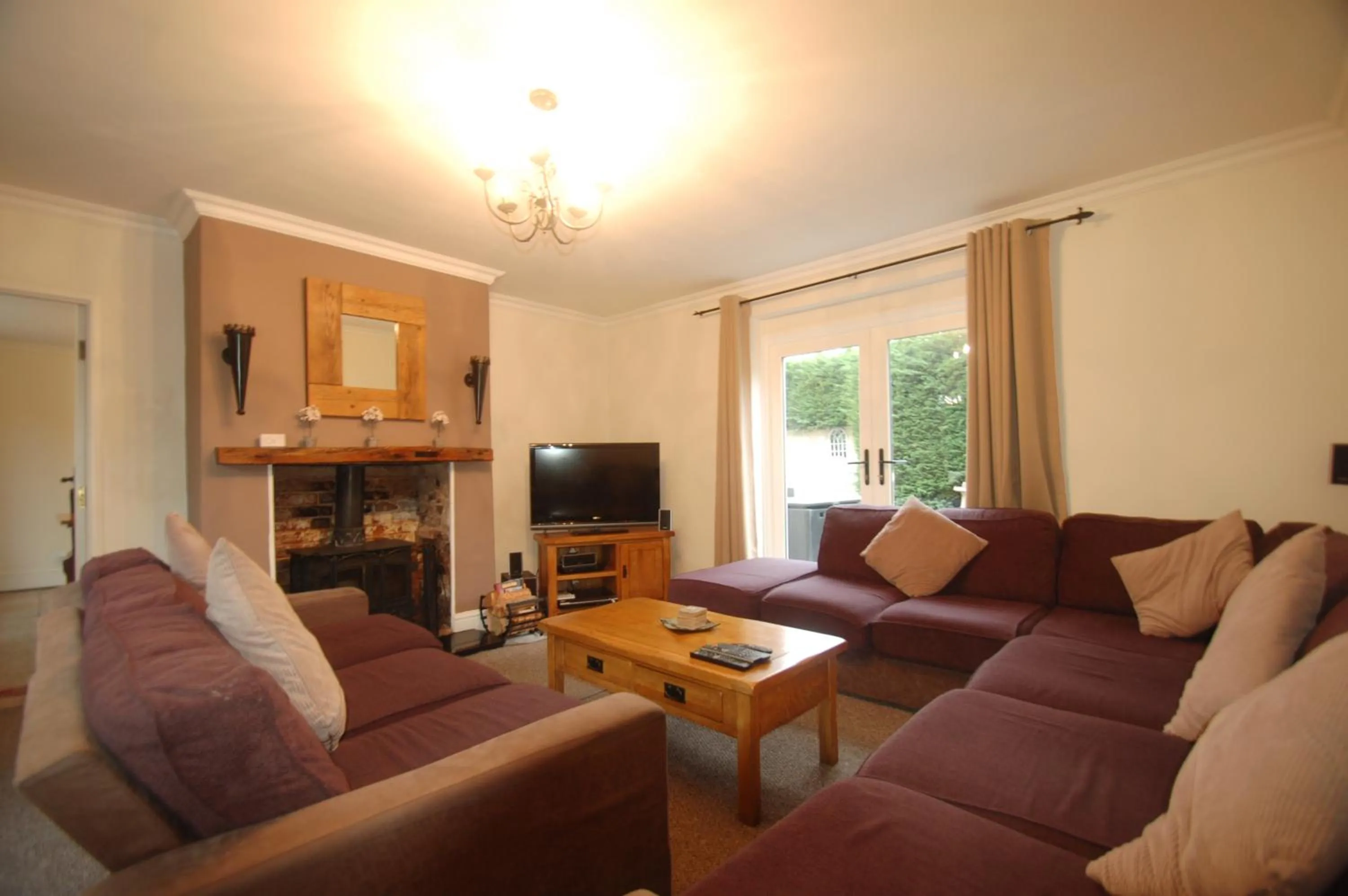 The East Wing at Rufford Park Lodge, Hot Tub Retreat