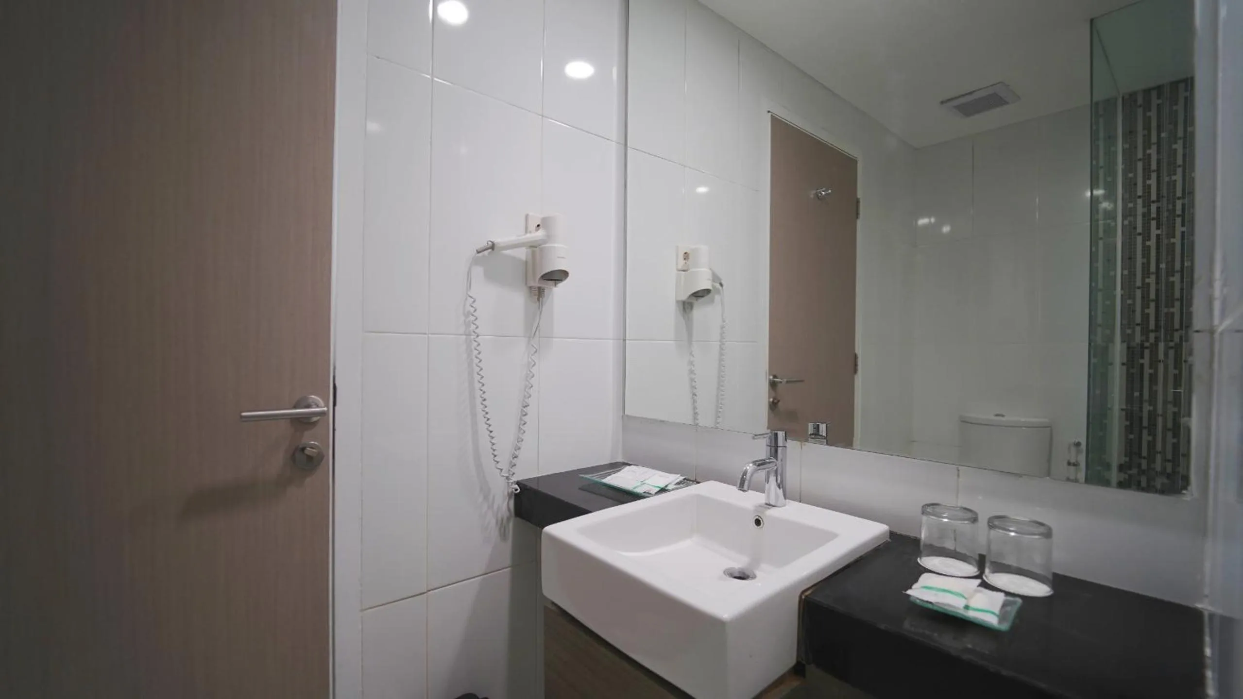 Toilet in Patra Bandung Hotel