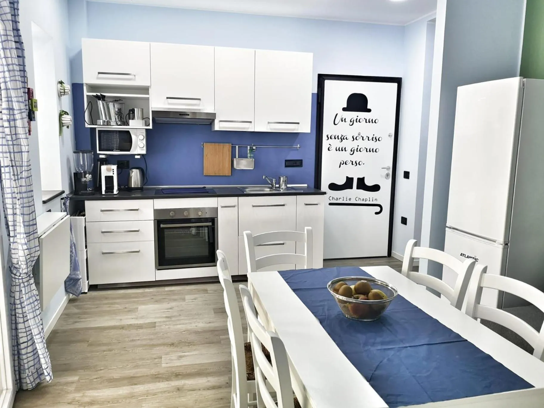 Kitchen or kitchenette in La Casa di Anna