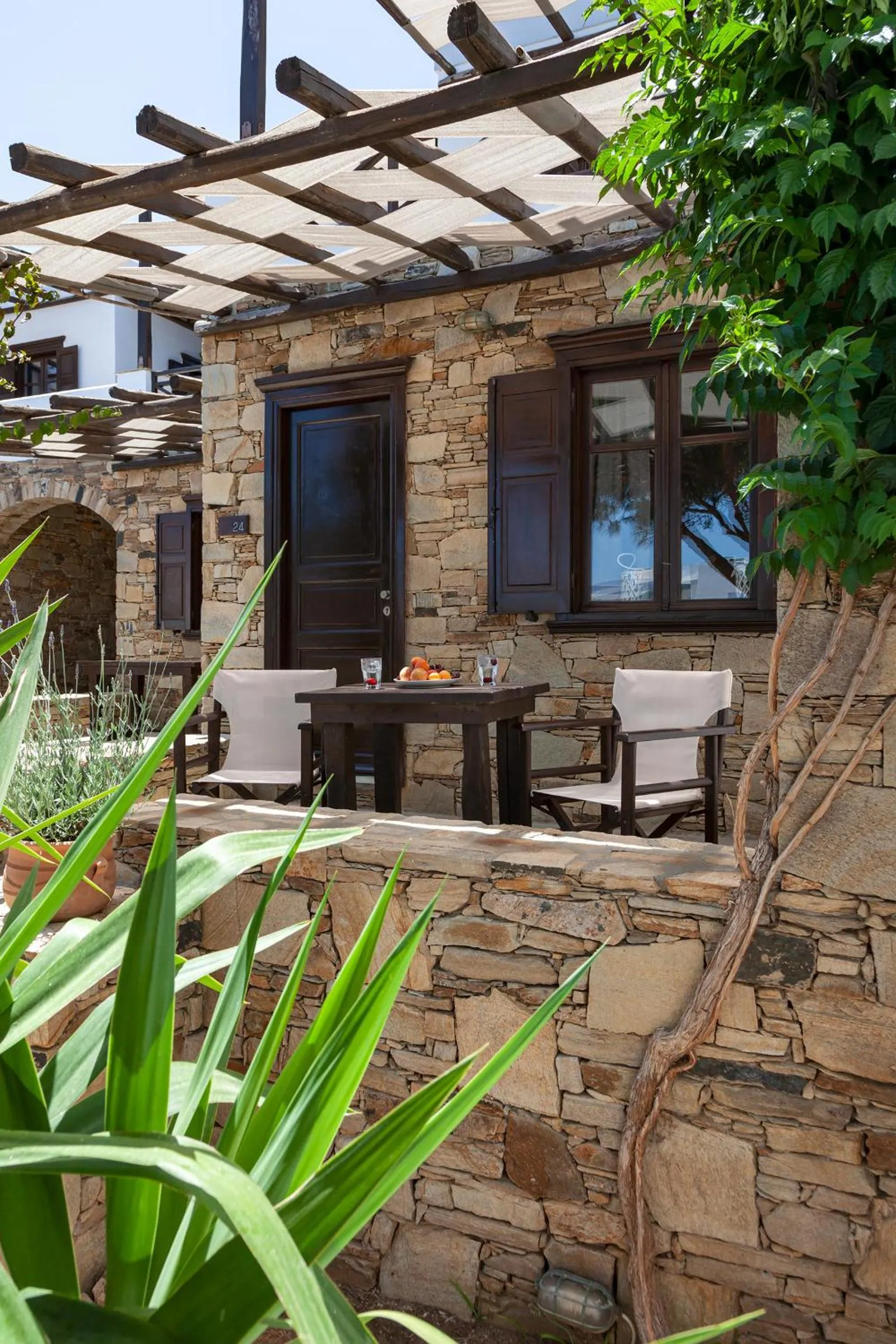 Patio in Cochili Rooms & Apartments