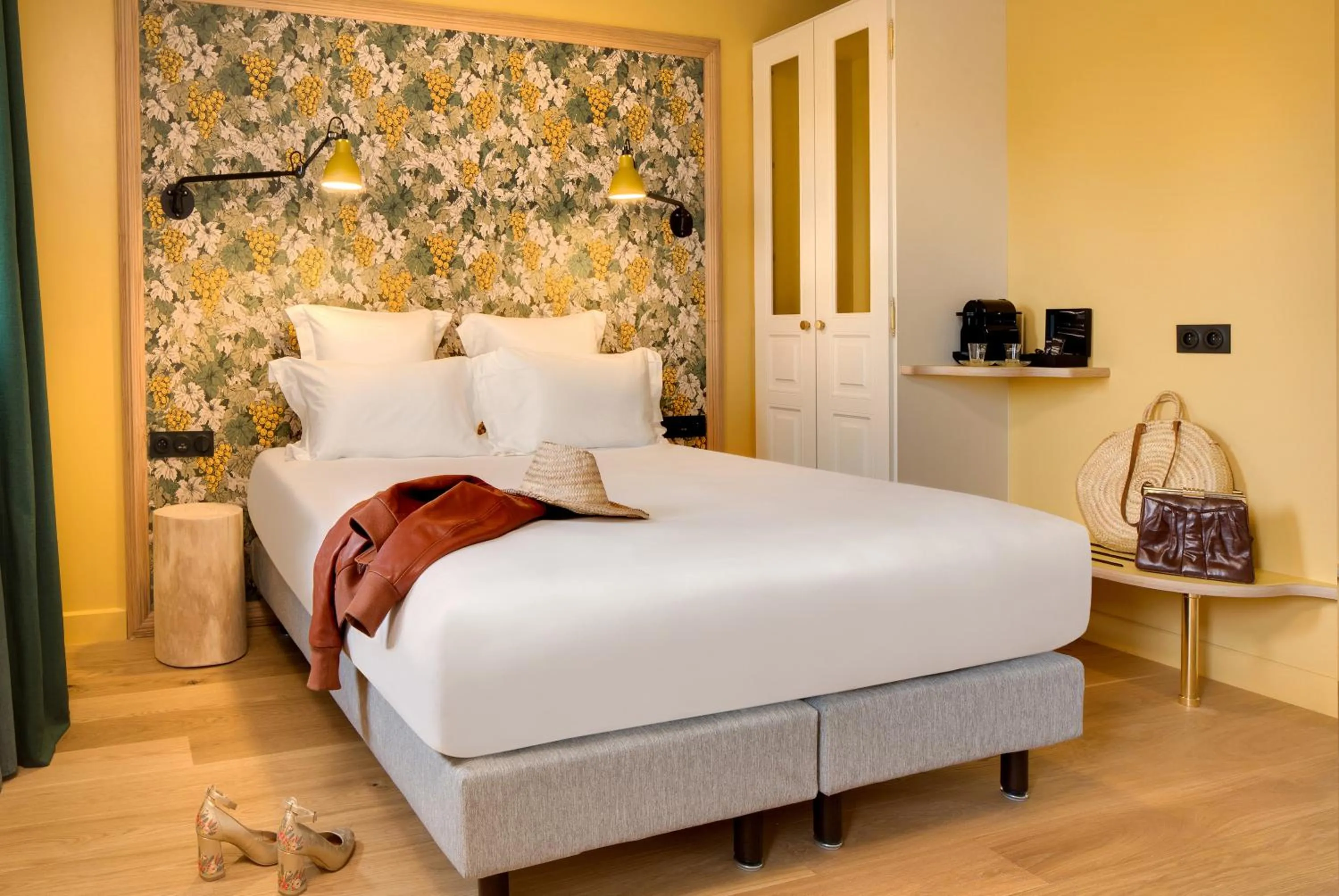 Bedroom, Bed in Château Fage La Maison des Vignes - Saint-Émilion