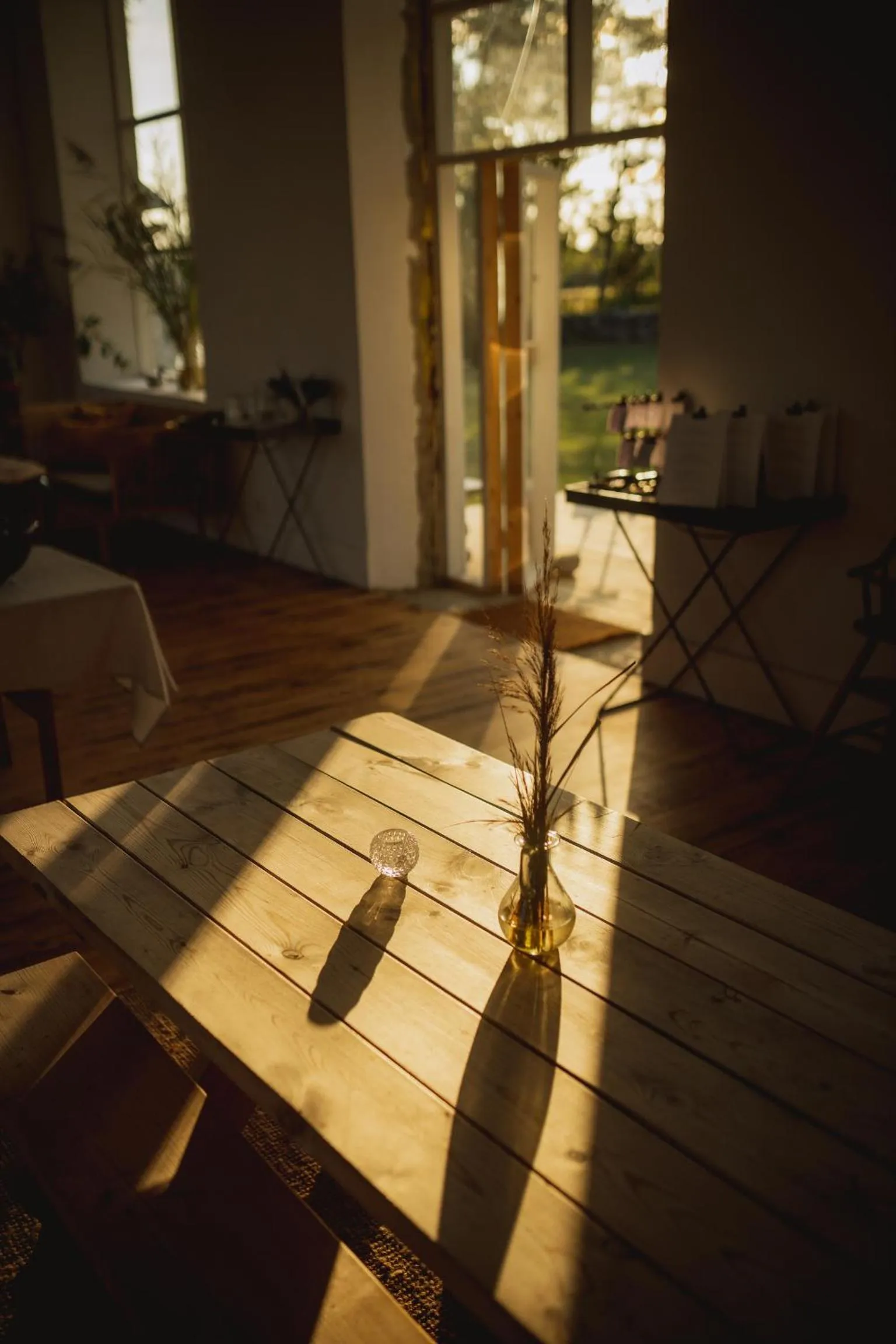 Restaurant/places to eat in Pilguse Residency