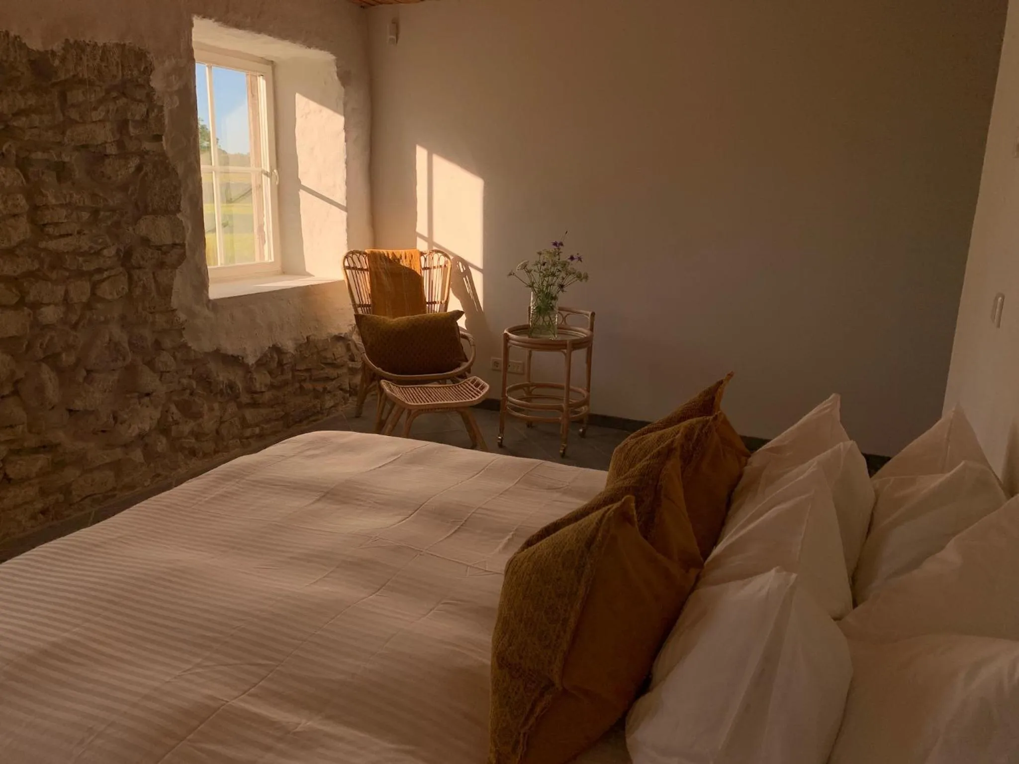 Bed in Pilguse Residency