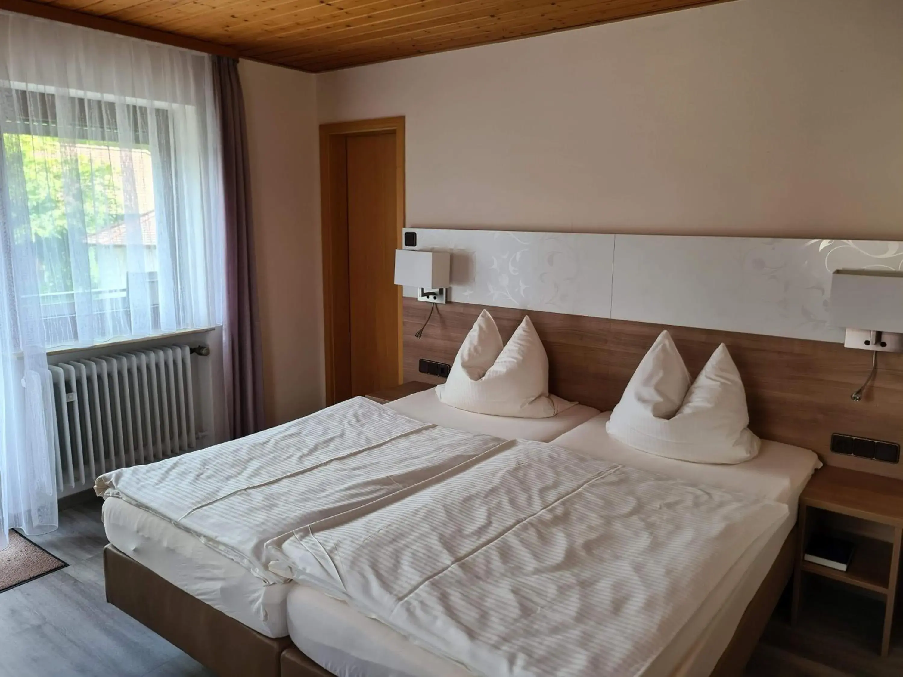 Pension Zum Grünen Wald Pension Zum Grünen Wald
