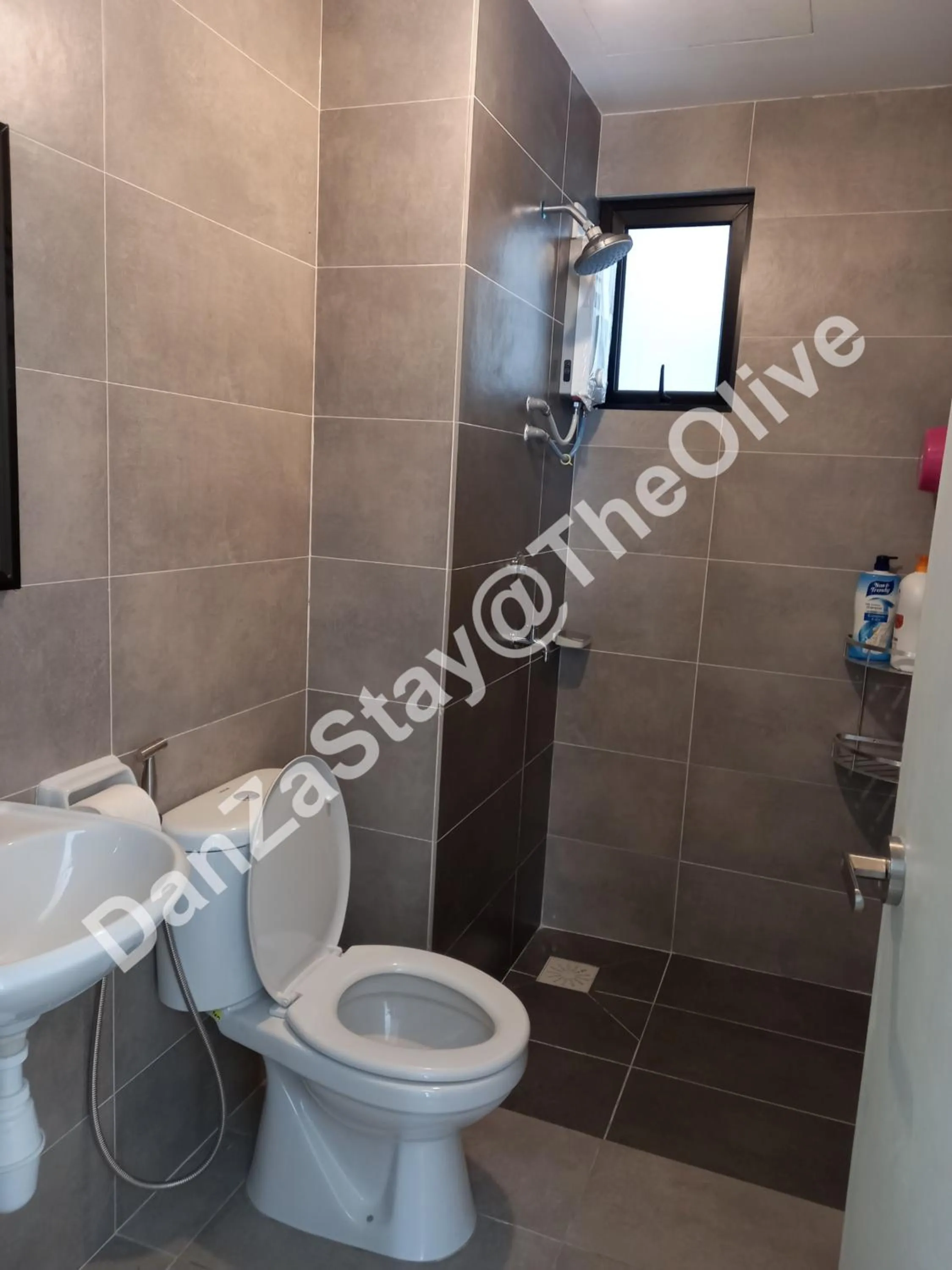 Shower in DanZaStay@TheOlive