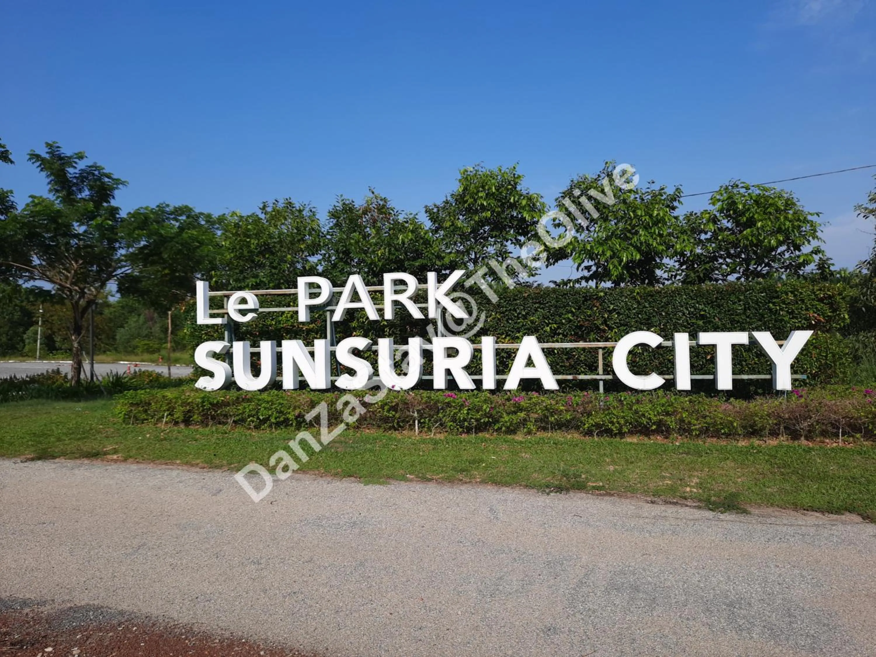 Nearby landmark in DanZaStay@TheOlive