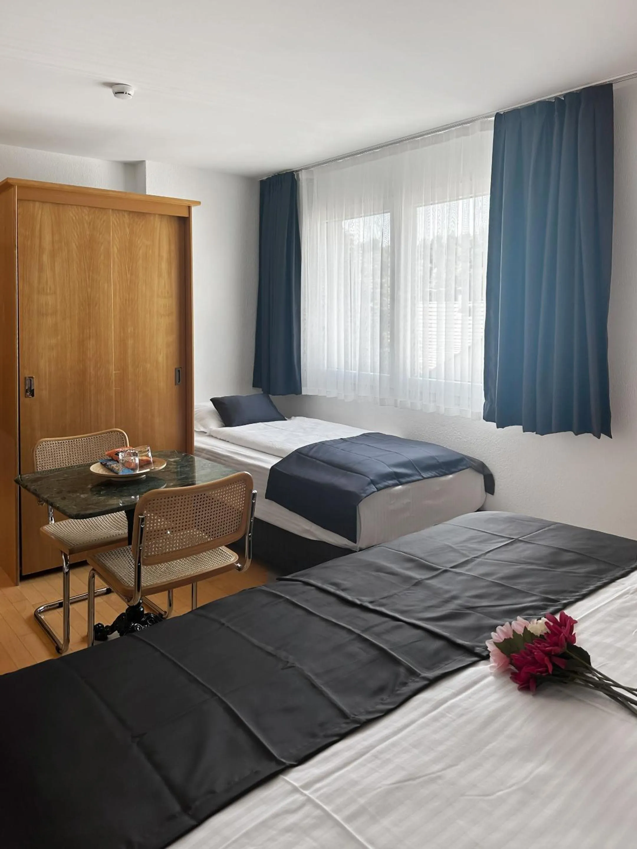 Bedroom, Bed in Centra Hotel Zurich