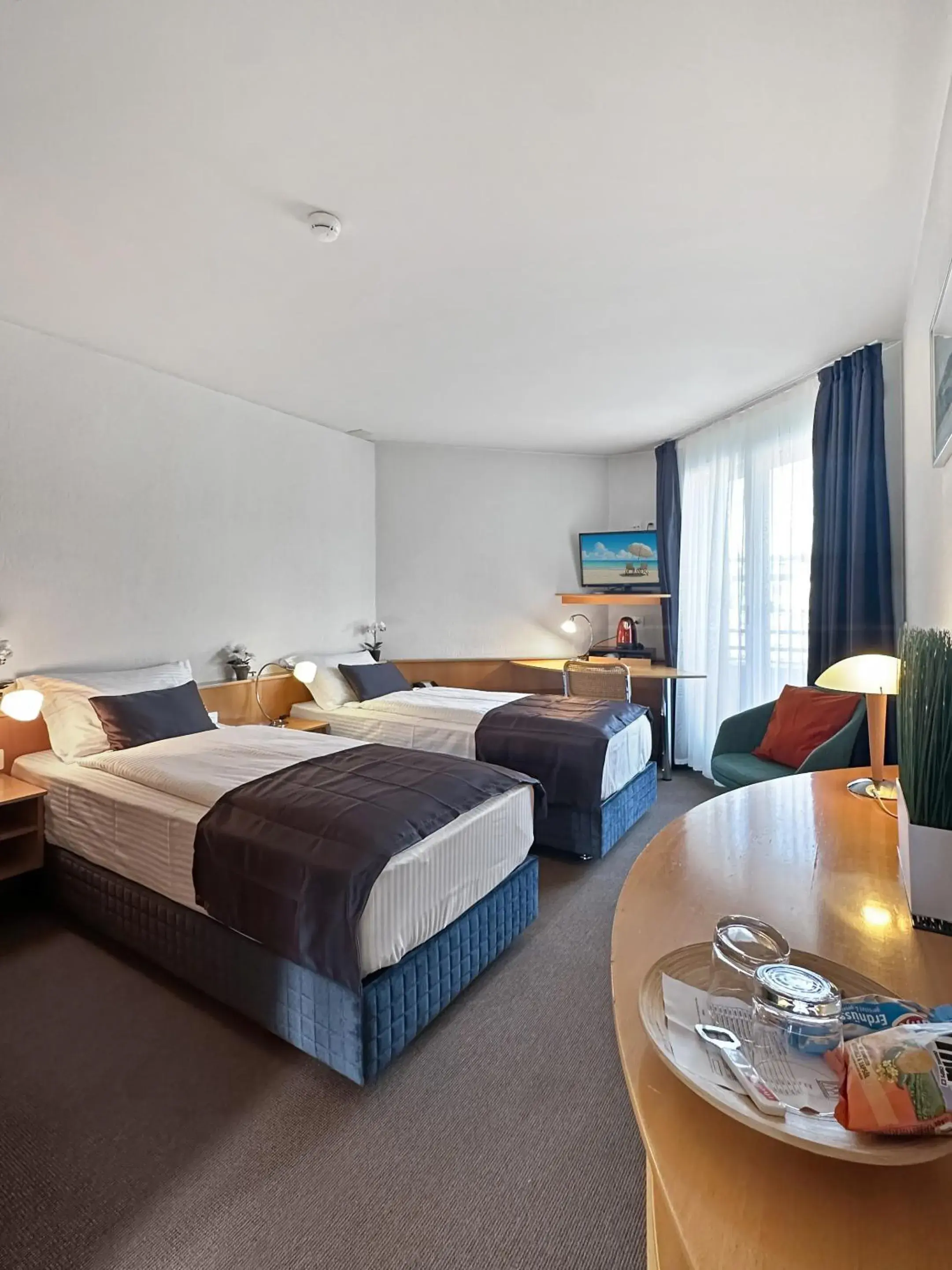 Bedroom, Bed in Centra Hotel Zurich Bedroom, Bed in Centra Hotel Zurich