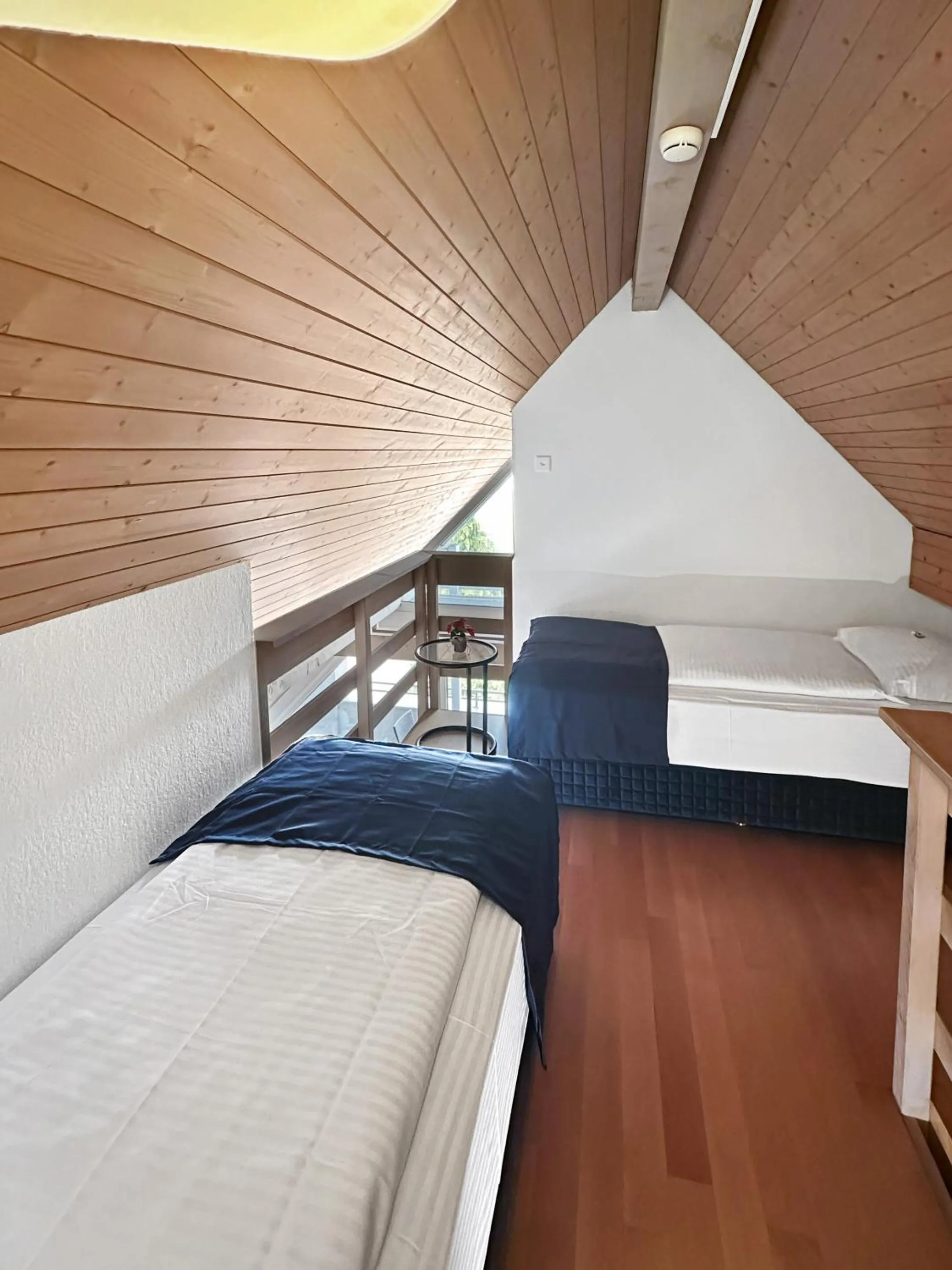 Bedroom, Bed in Centra Hotel Zurich