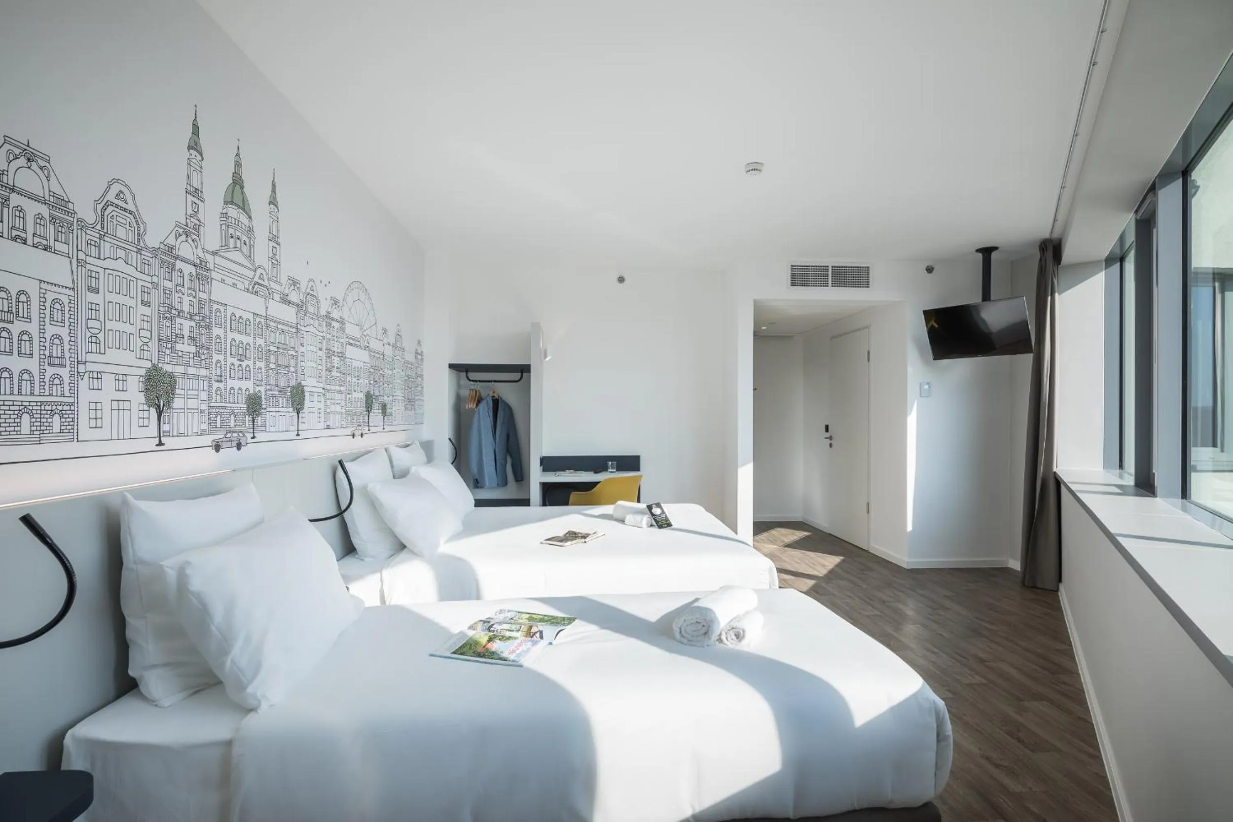 Deluxe Triple Room in B&B Hotel Budapest City
