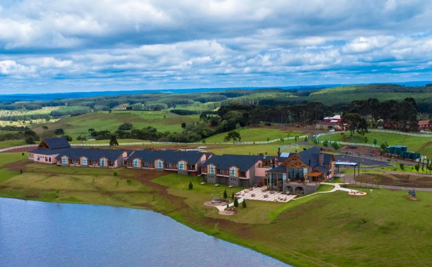 Property building in Cerro Azul Hotel Fazenda