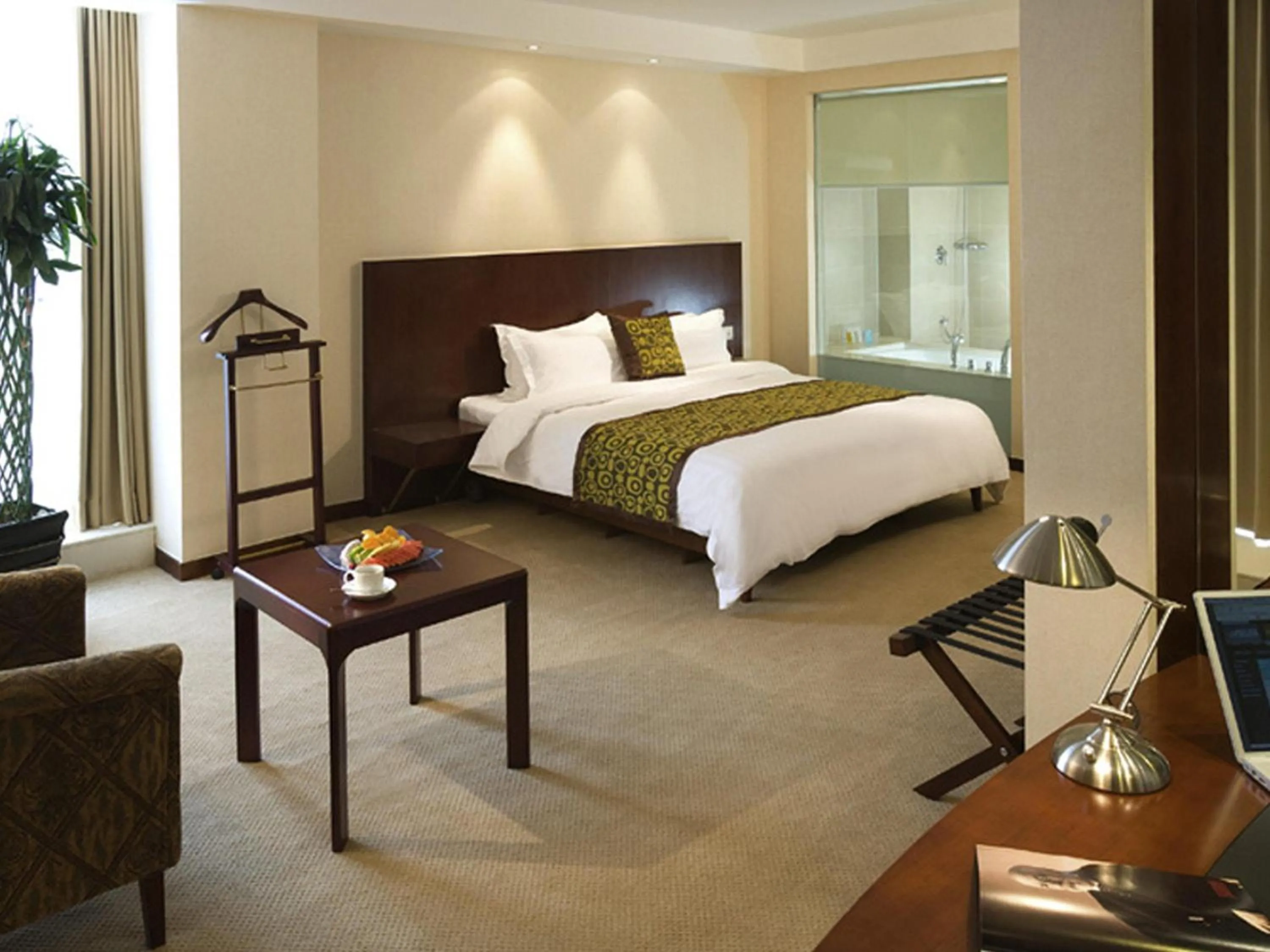 Bedroom, Bed in Mercure Wanshang Beijing