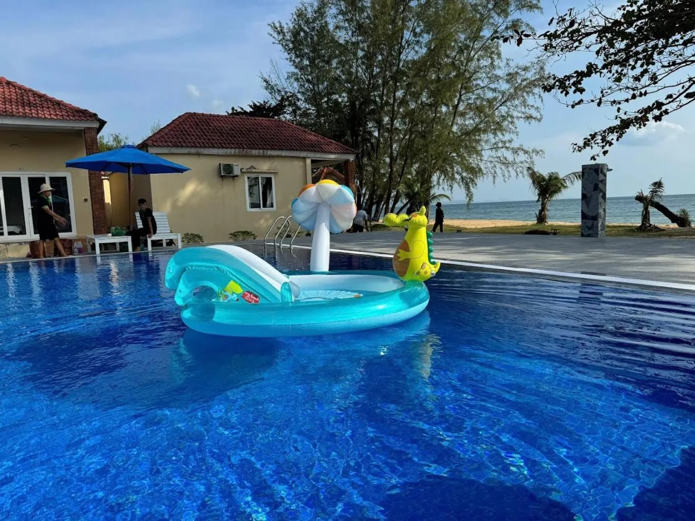 Swimming pool in Vung Bau Resort