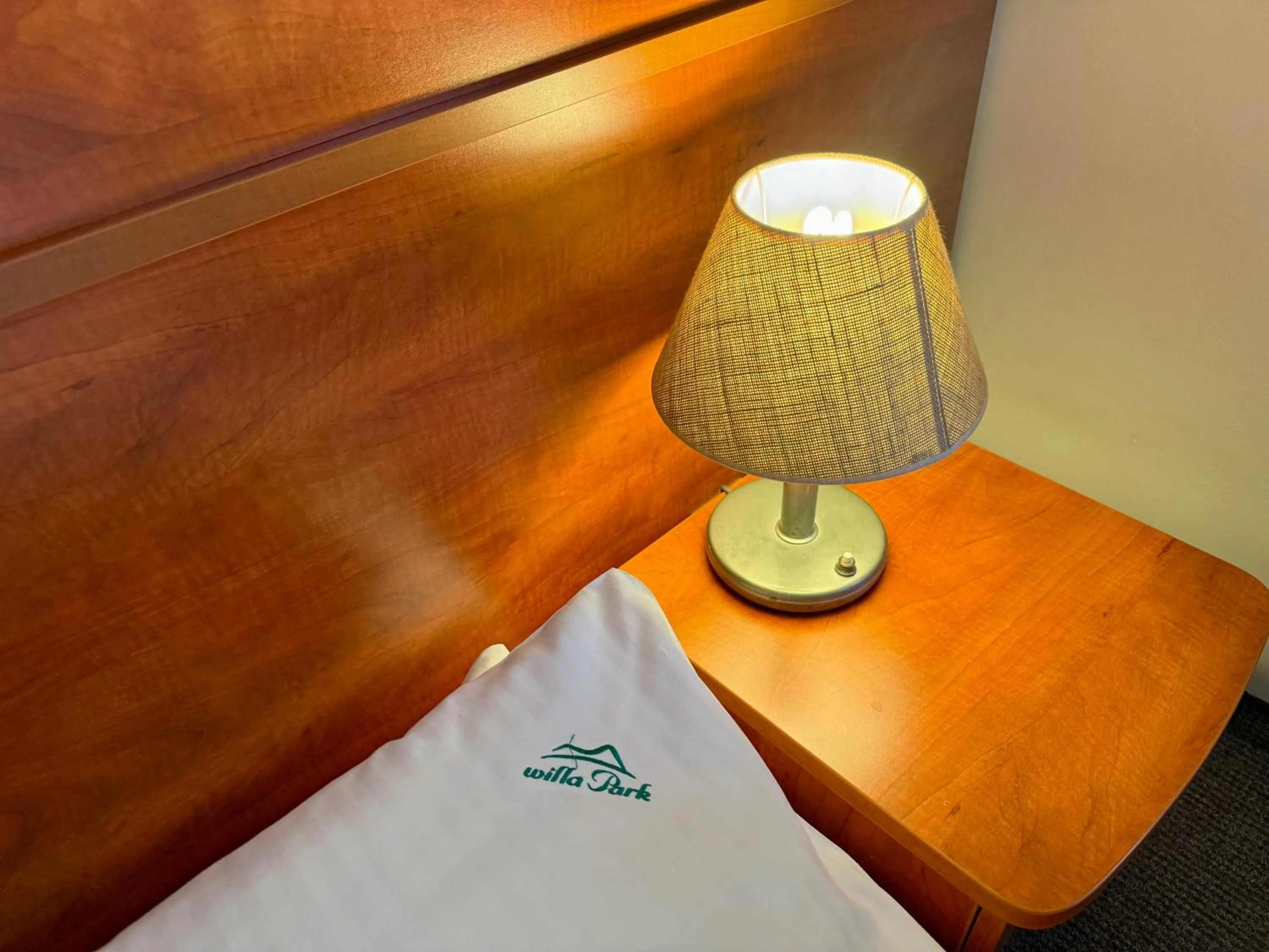 hair dryier, Bed in Willa Park