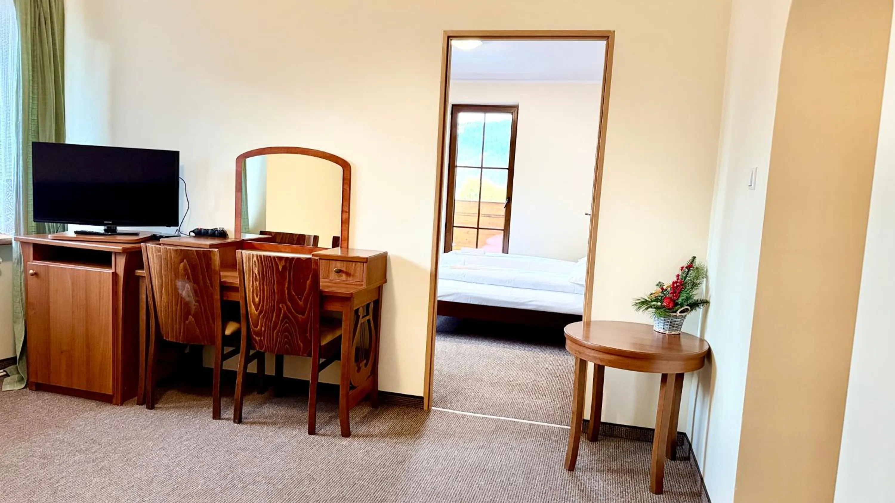 Shower, Bed in Willa Park