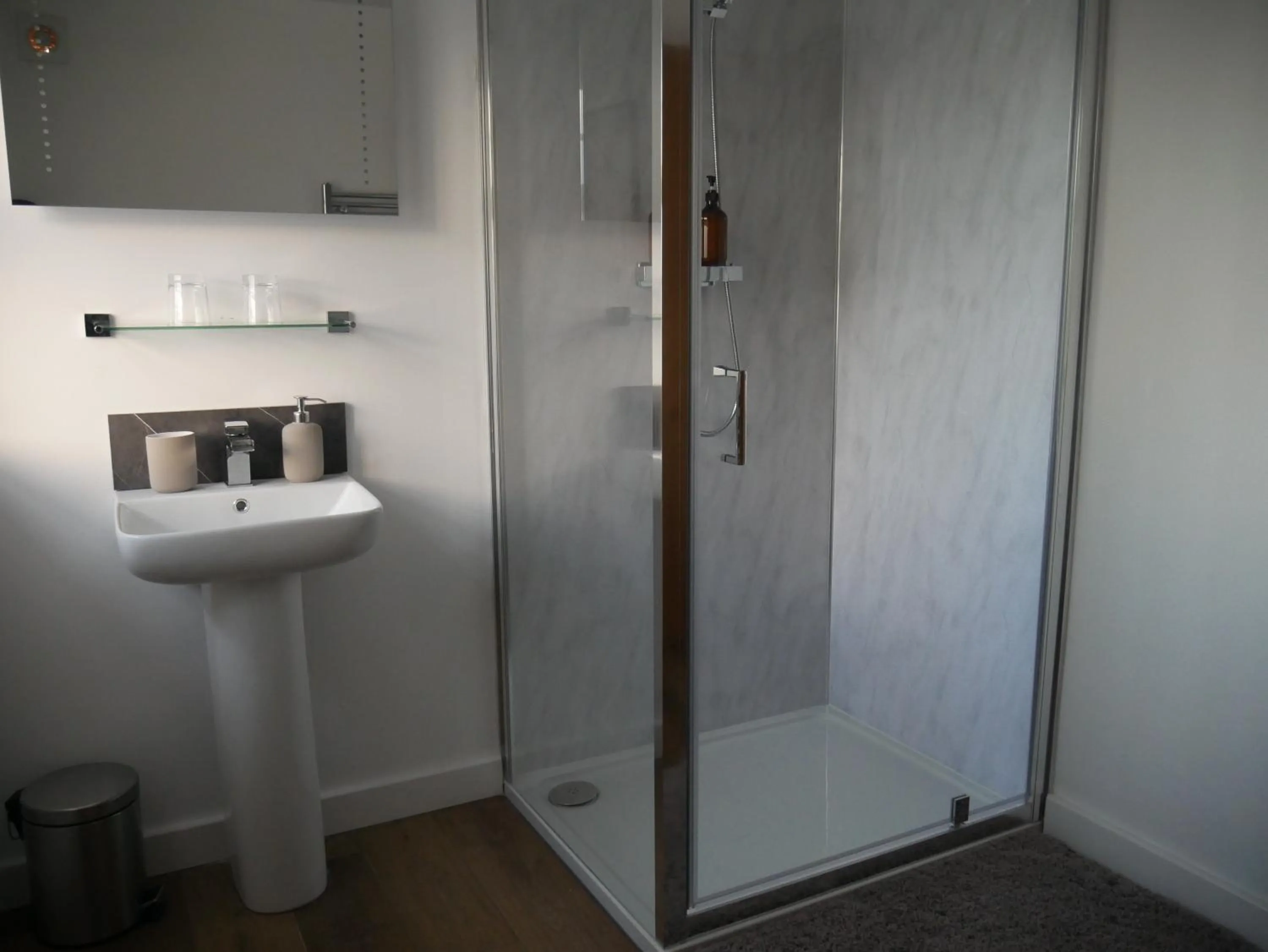 Bathroom in The Fox and Hounds