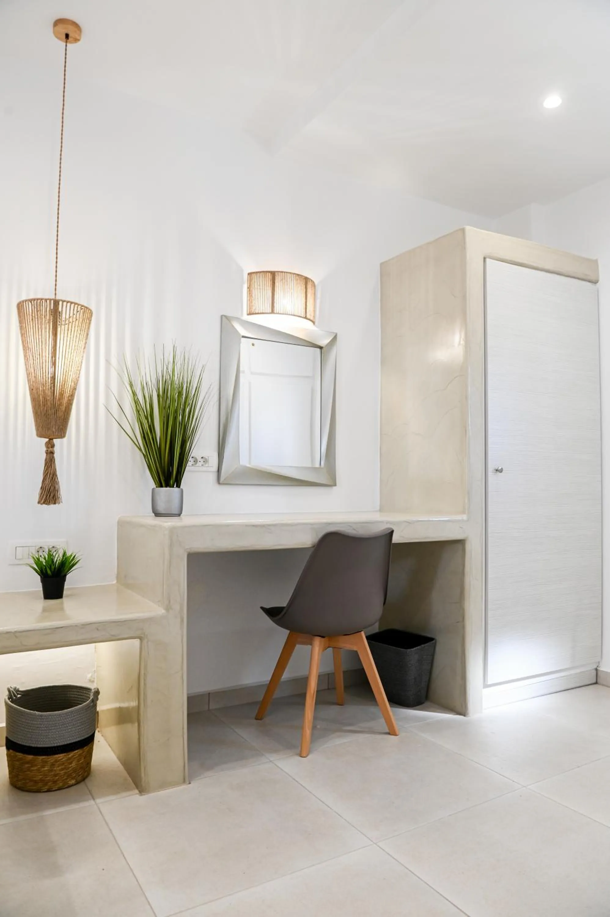 Vinas Place City Center