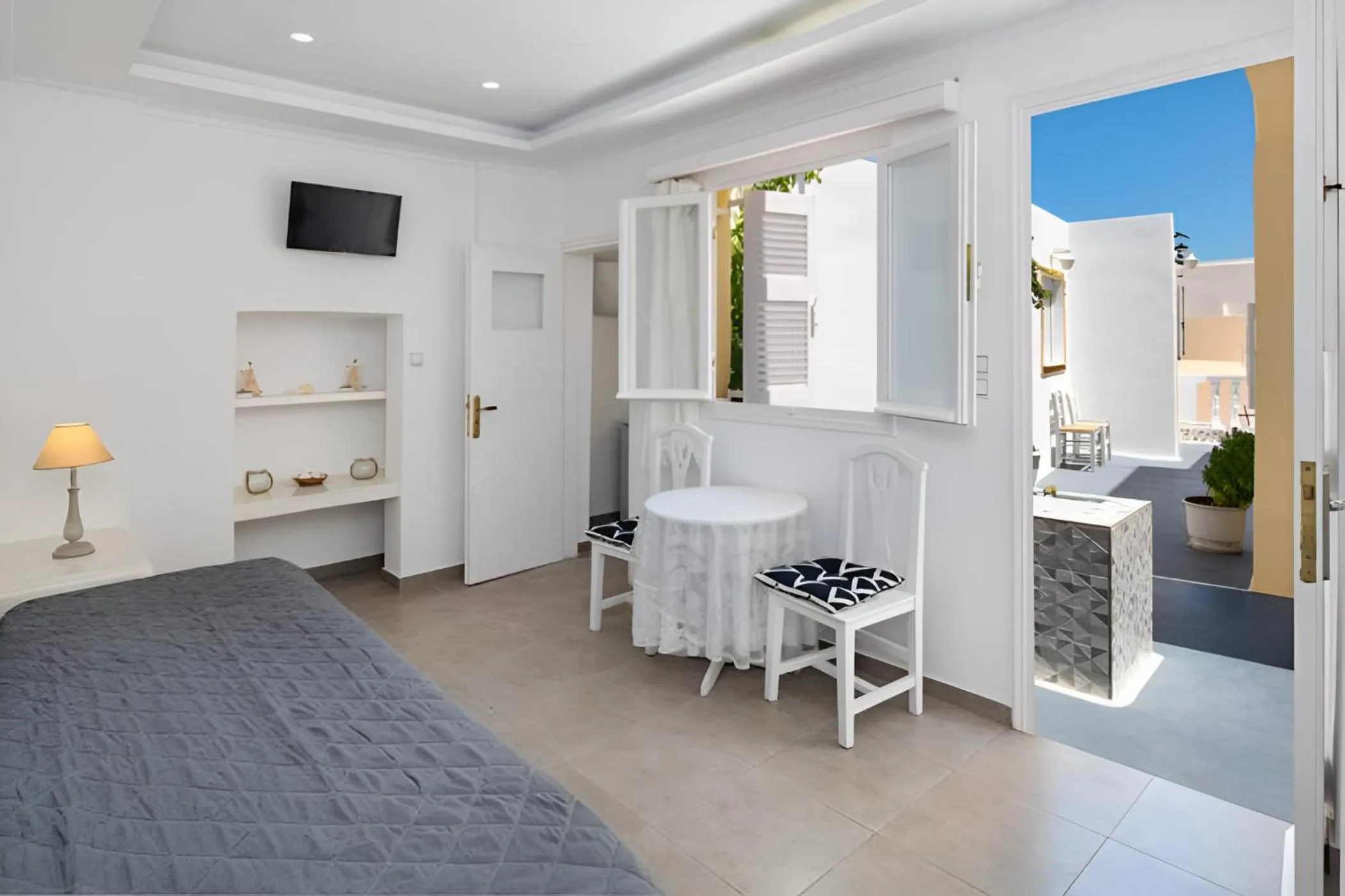 Bed in Vinas Place City Center