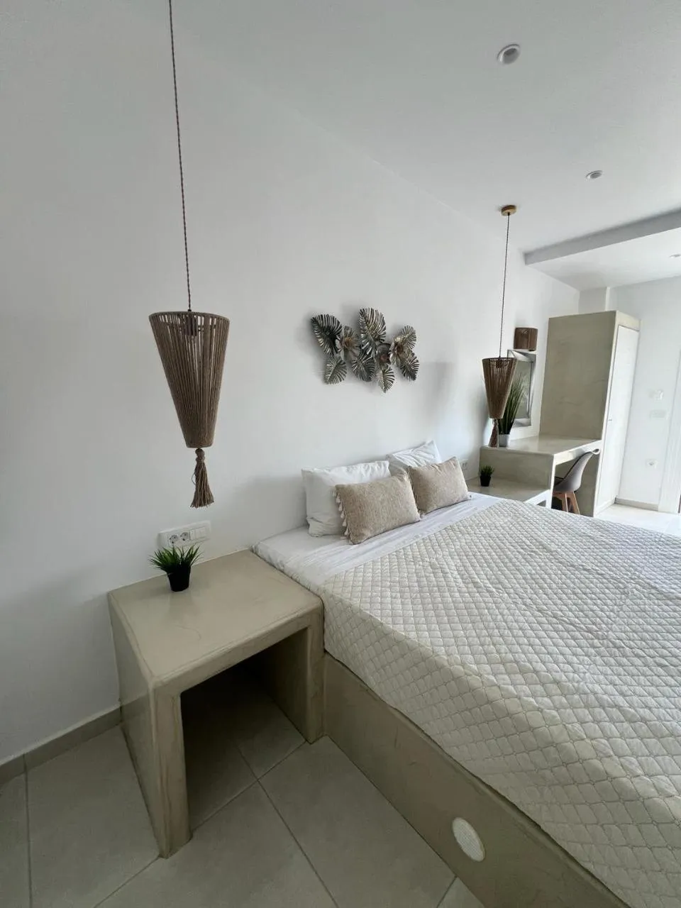 Bedroom, Bed in Vinas Place City Center