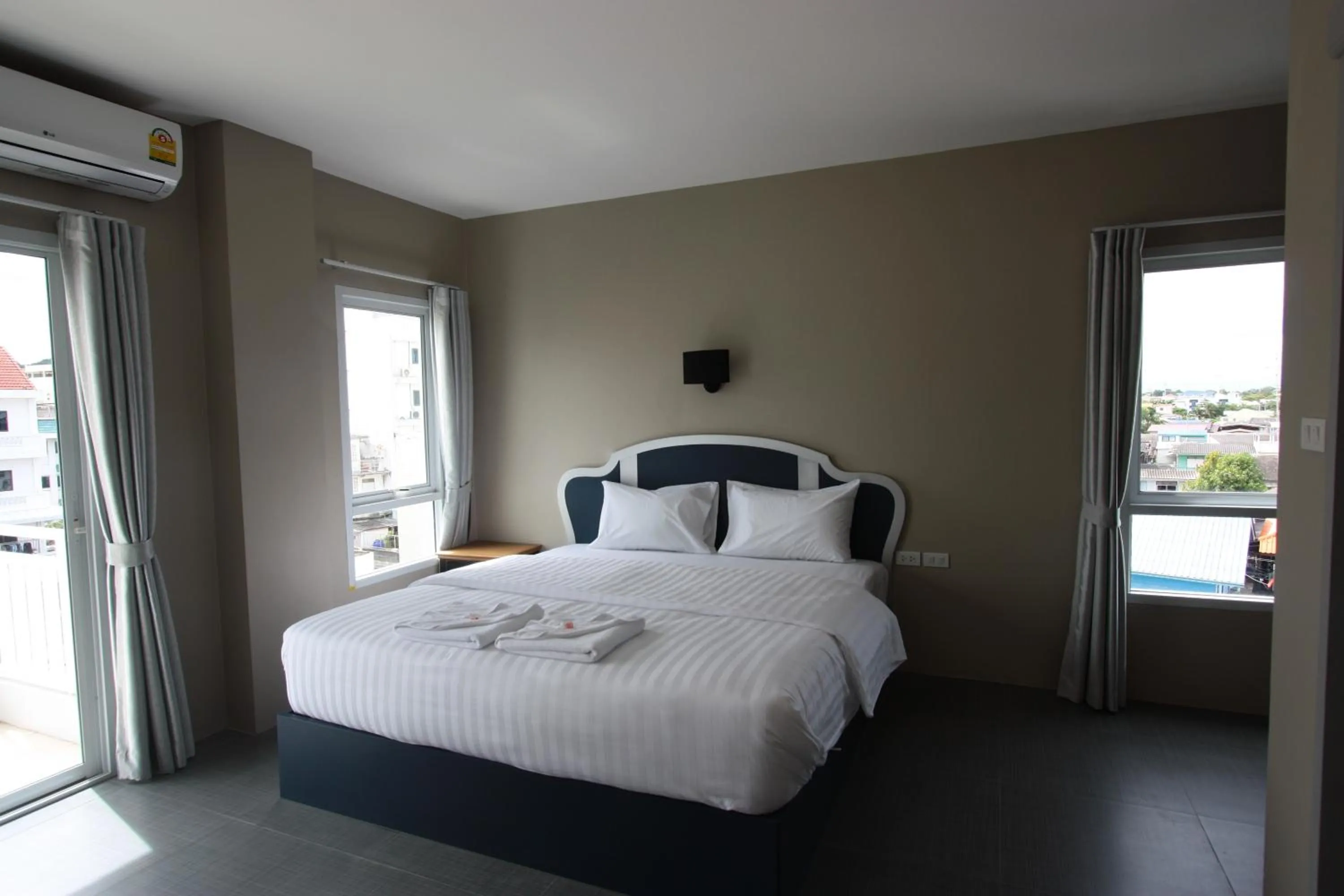 Bed in Hub Hua Hin 57