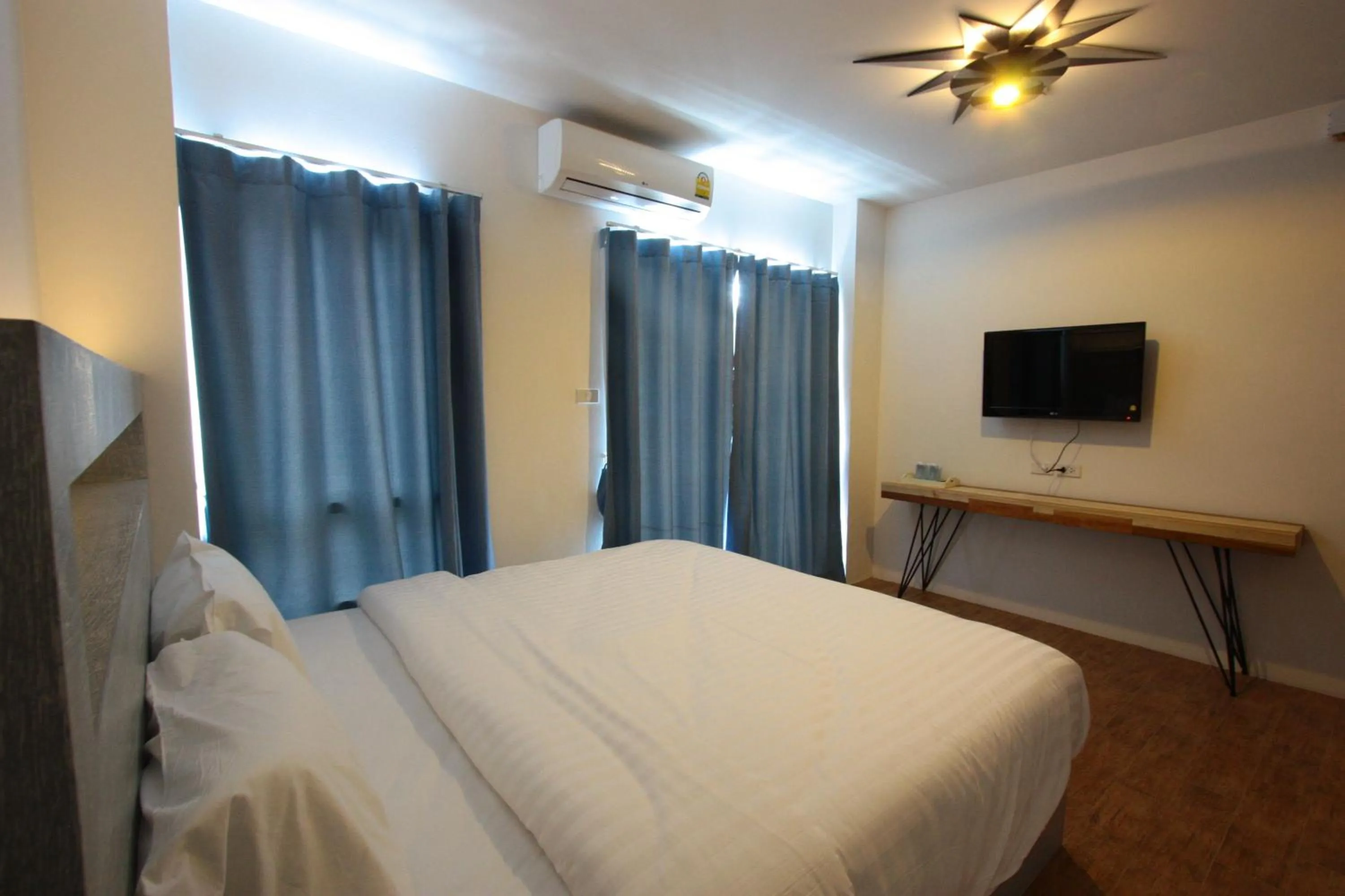 Bed in Hub Hua Hin 57