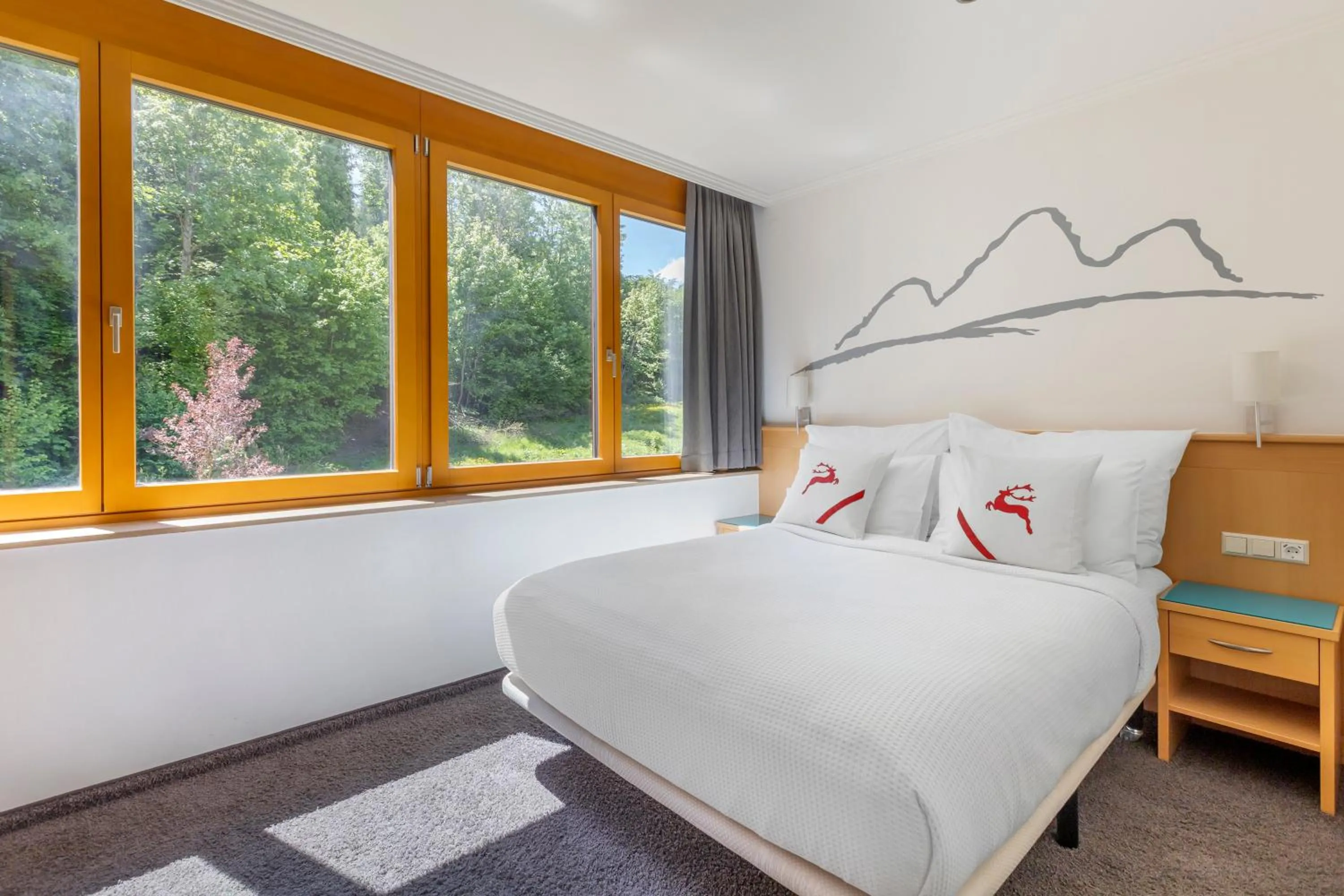 Bedroom, Bed in Alpine Club Resort