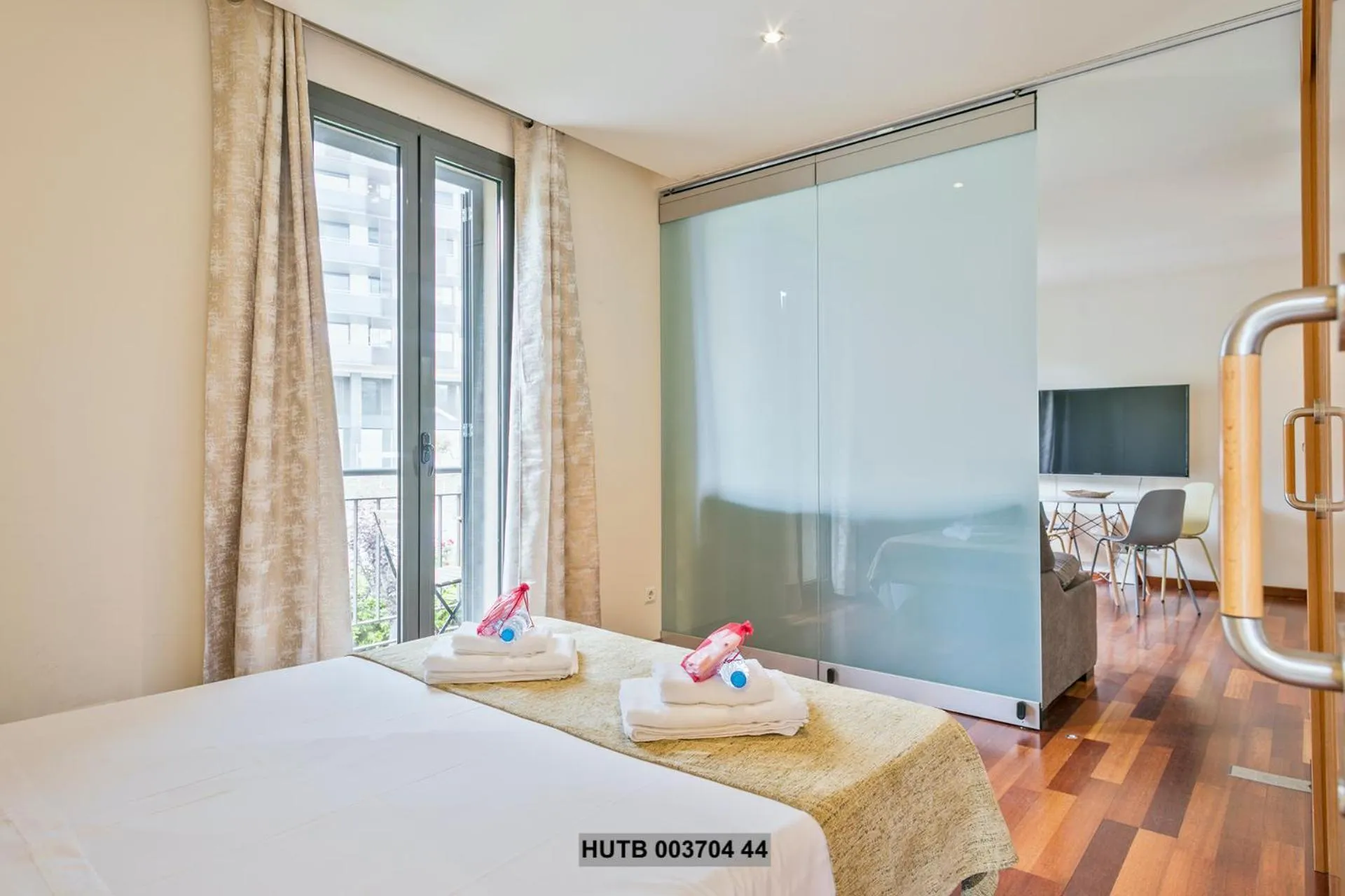 Bedroom, Bed in Alcam Anglesola