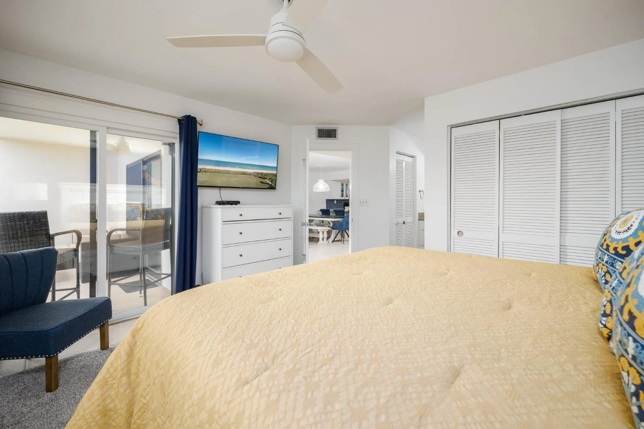 Bedroom, Bed in Ocean Village Club O35