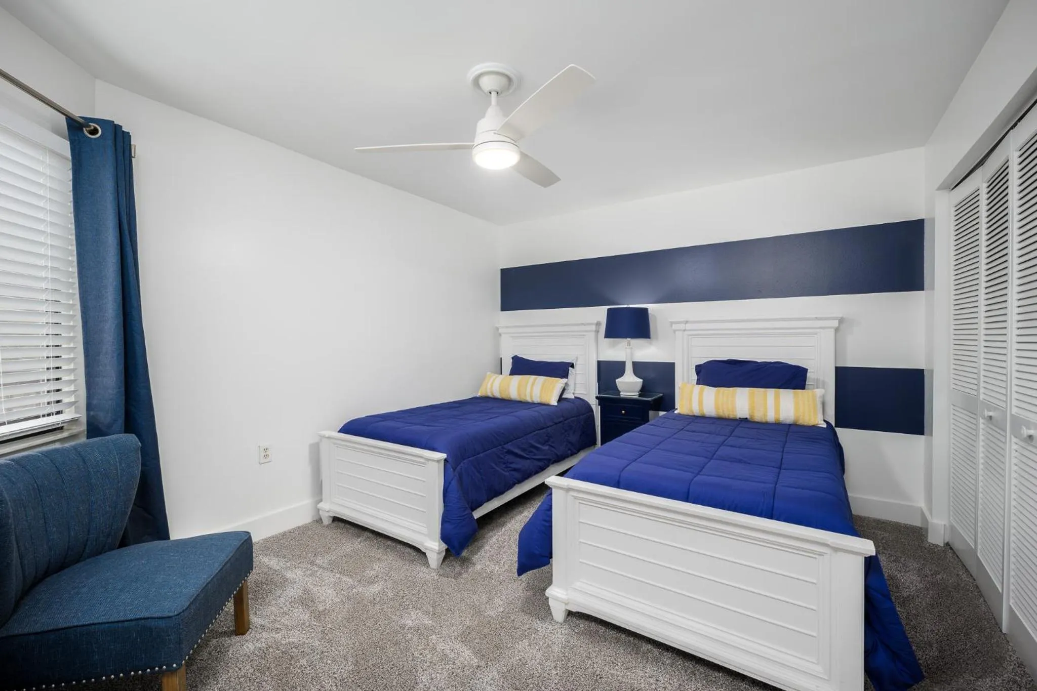 Property building, Bed in Ocean Village Club O35