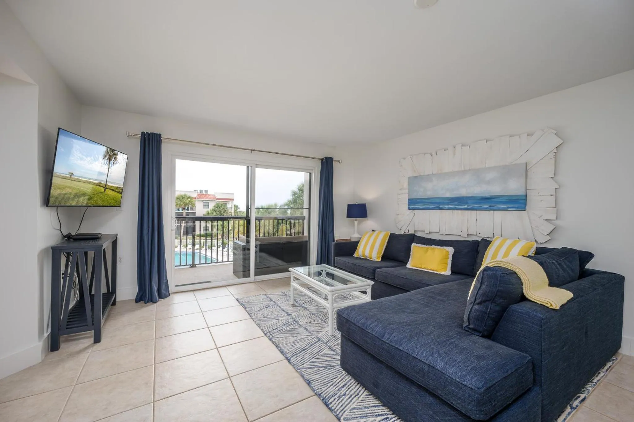 Living room in Ocean Village Club O35