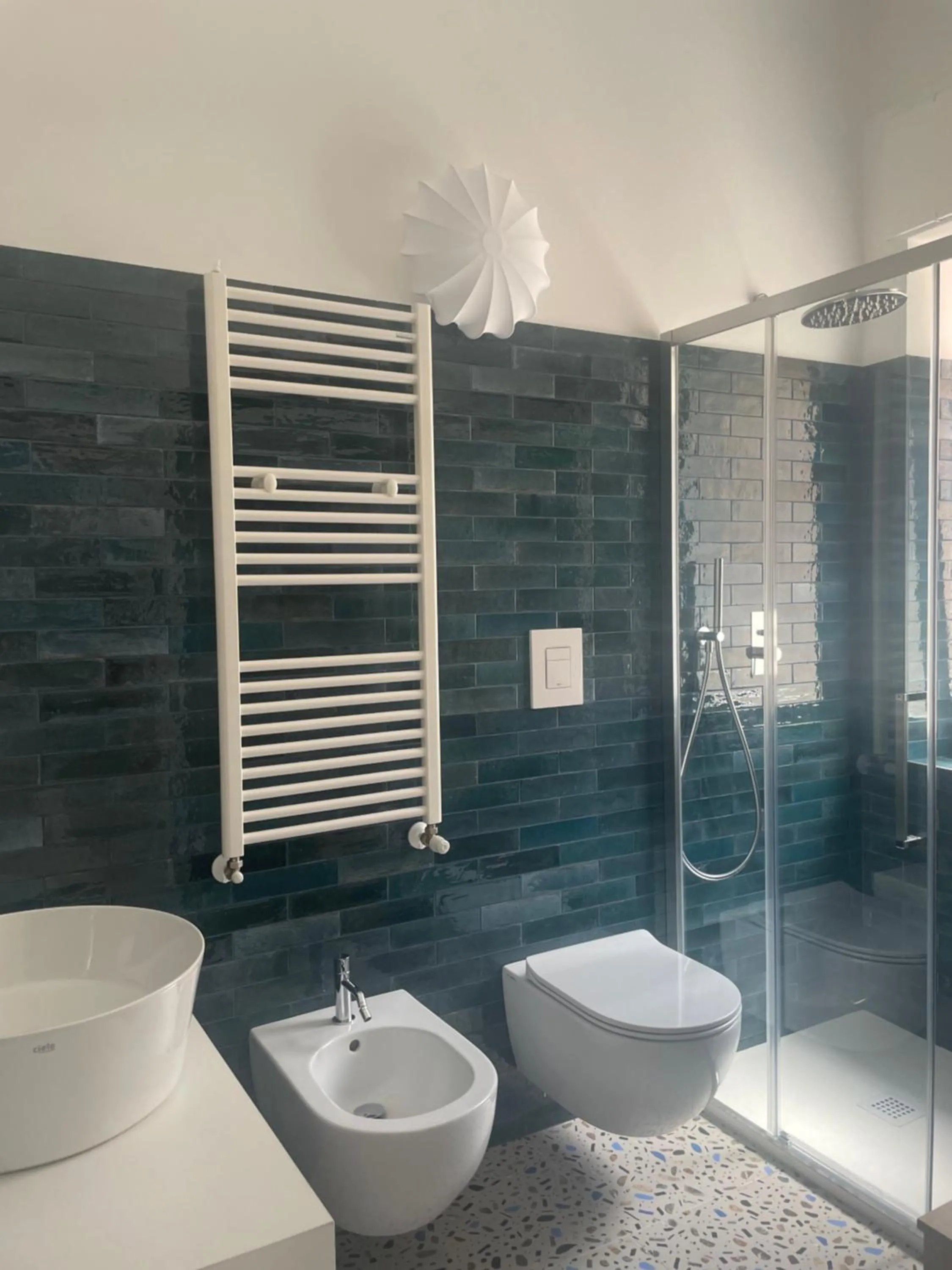 Bathroom in chiesa russa