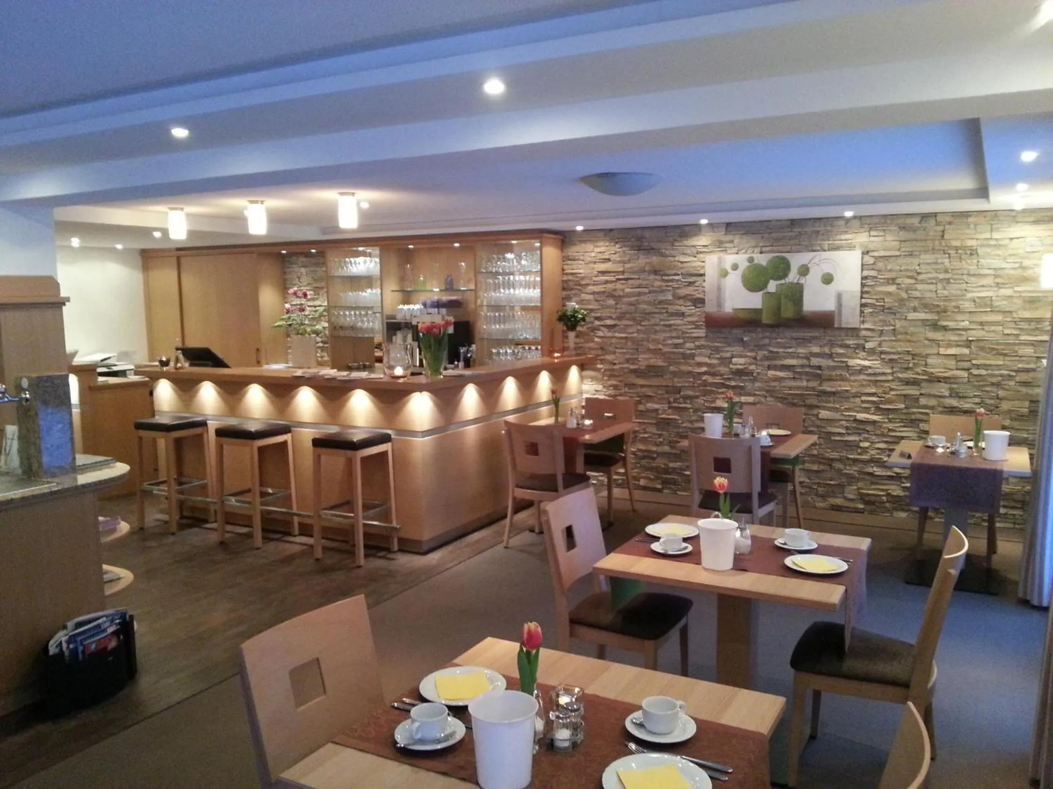 Restaurant/places to eat in Landhotel Sonnenhalde