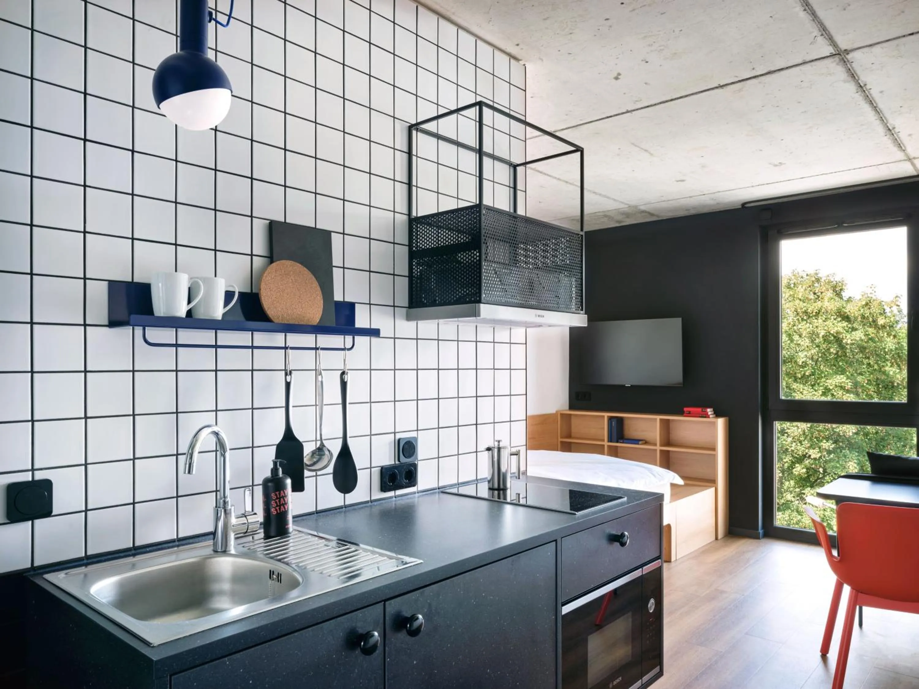 kitchen in STAYERY Frankfurt Sachsenhausen