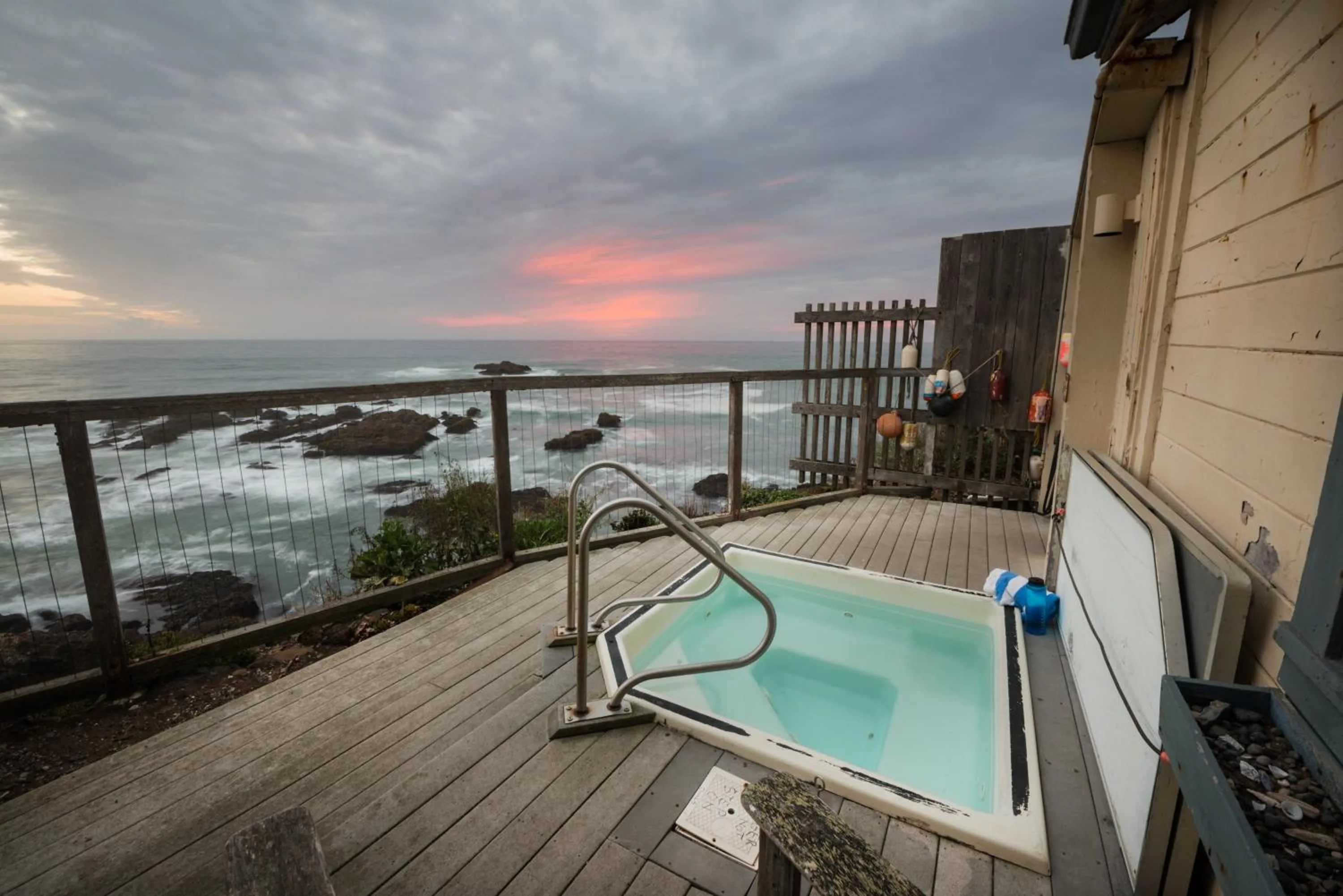 Hot Tub in HI Pigeon Point Lighthouse Hostel
